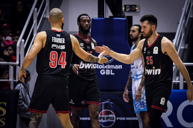 Κολοσσός, Ολυμπιακός