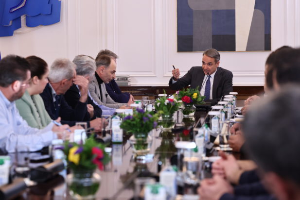 Μητσοτάκης- αγρότες - Μαξίμου