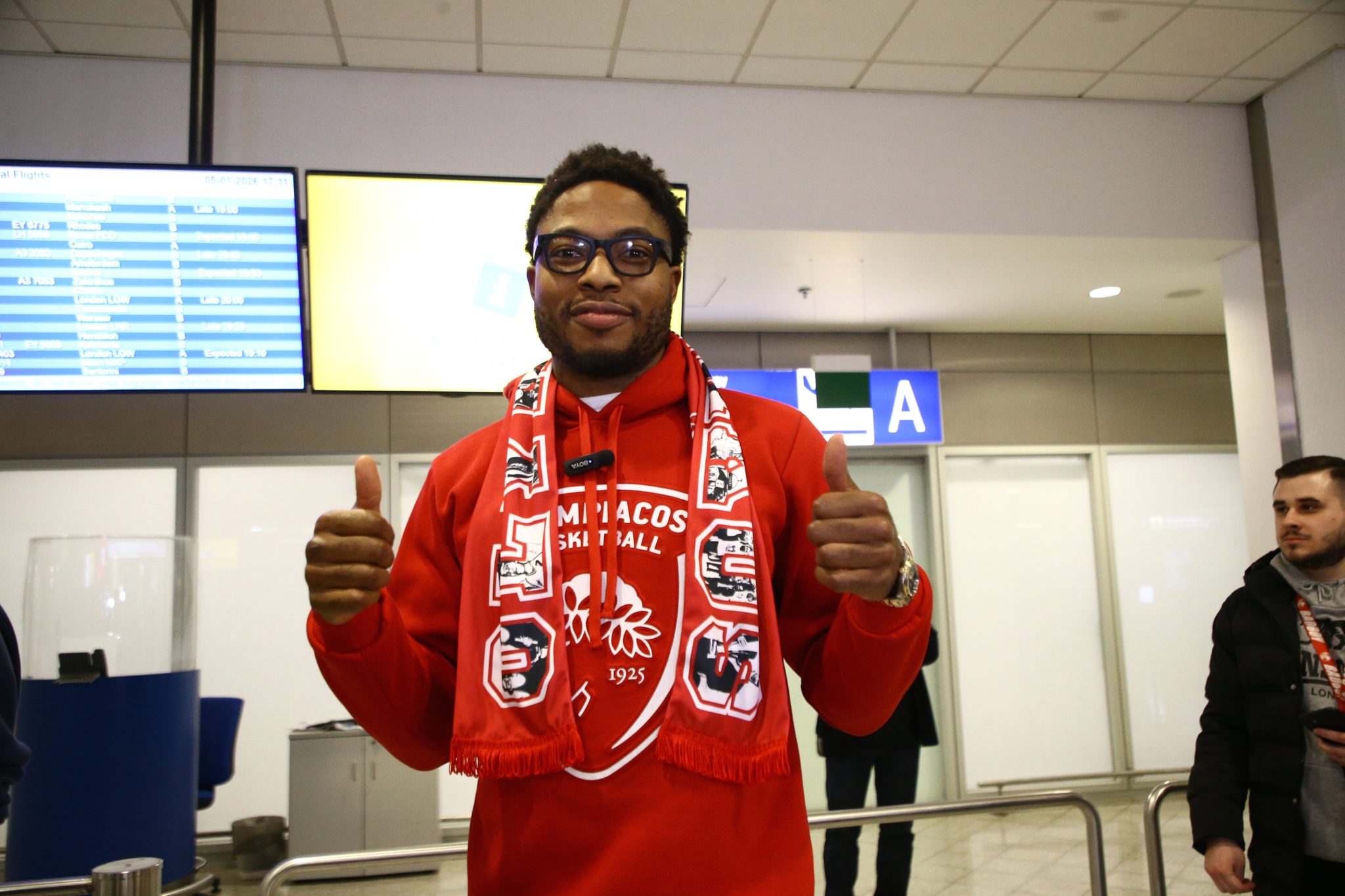 Τάιρικ Τζόουνς, Ολυμπιακός