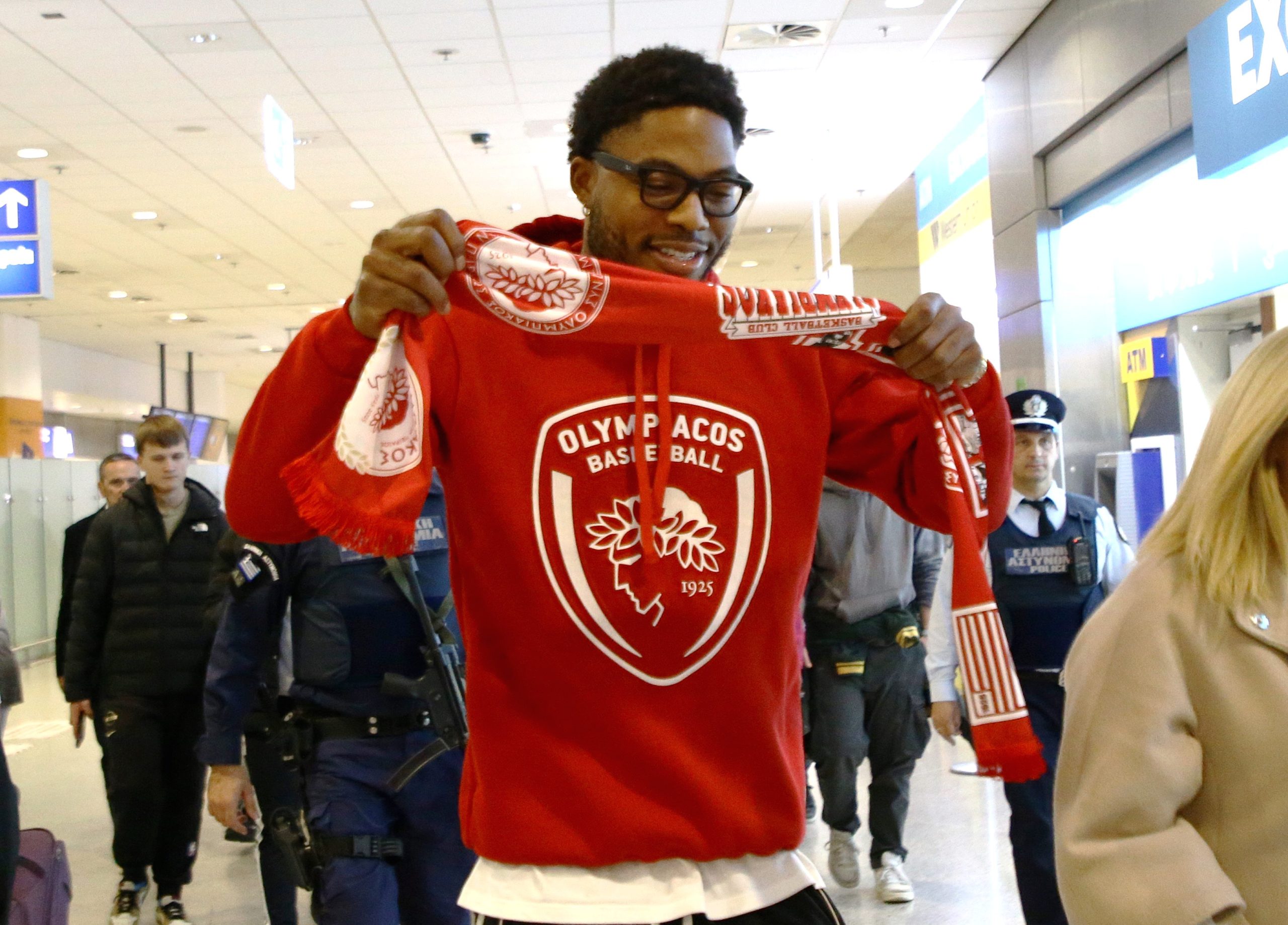 Τάιρικ Τζόουνς, Ολυμπιακός