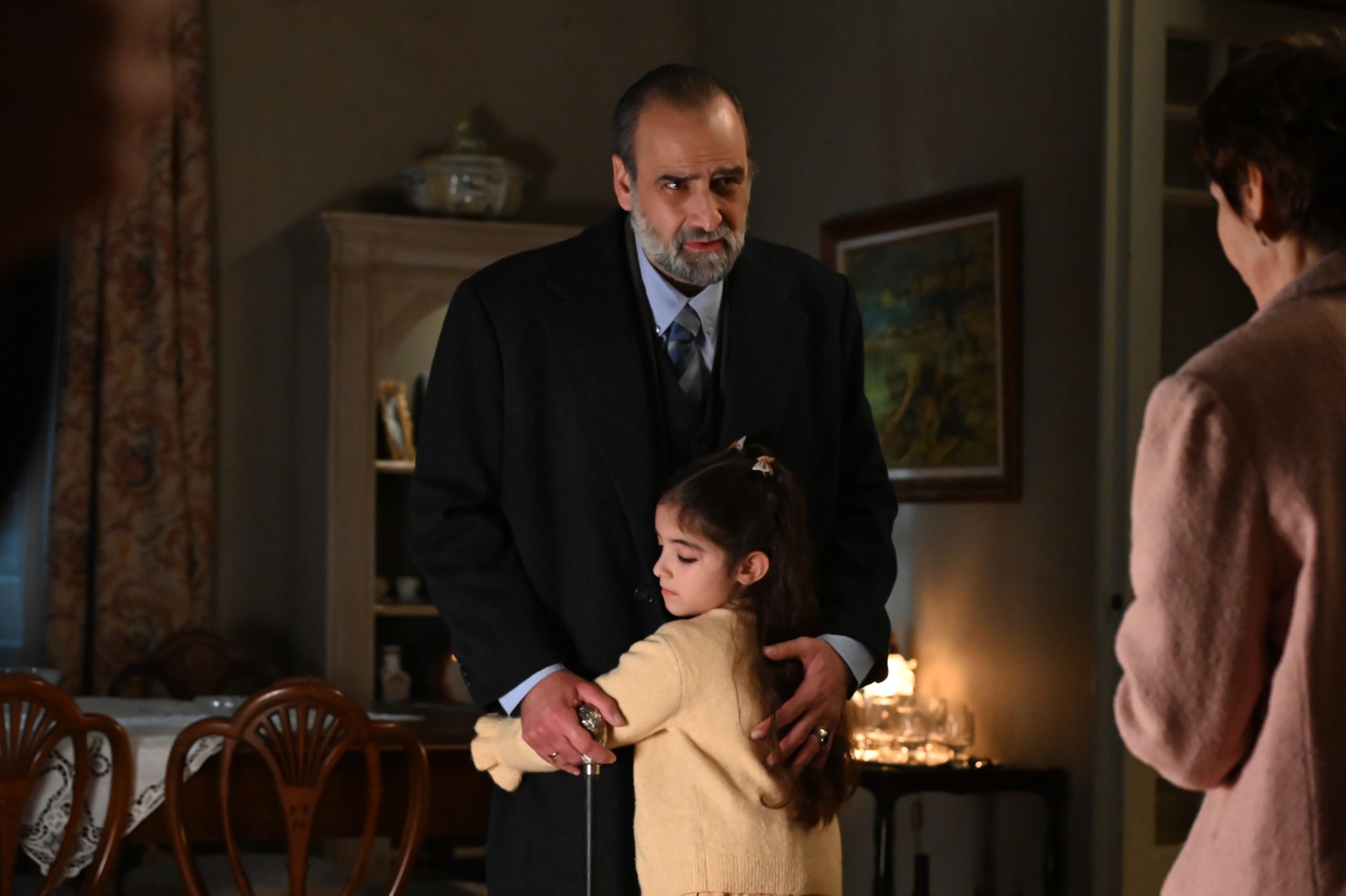 Άγιος έρωτας: Ο Μαρκόπουλος συναντά για πρώτη φορά την εγγονή του