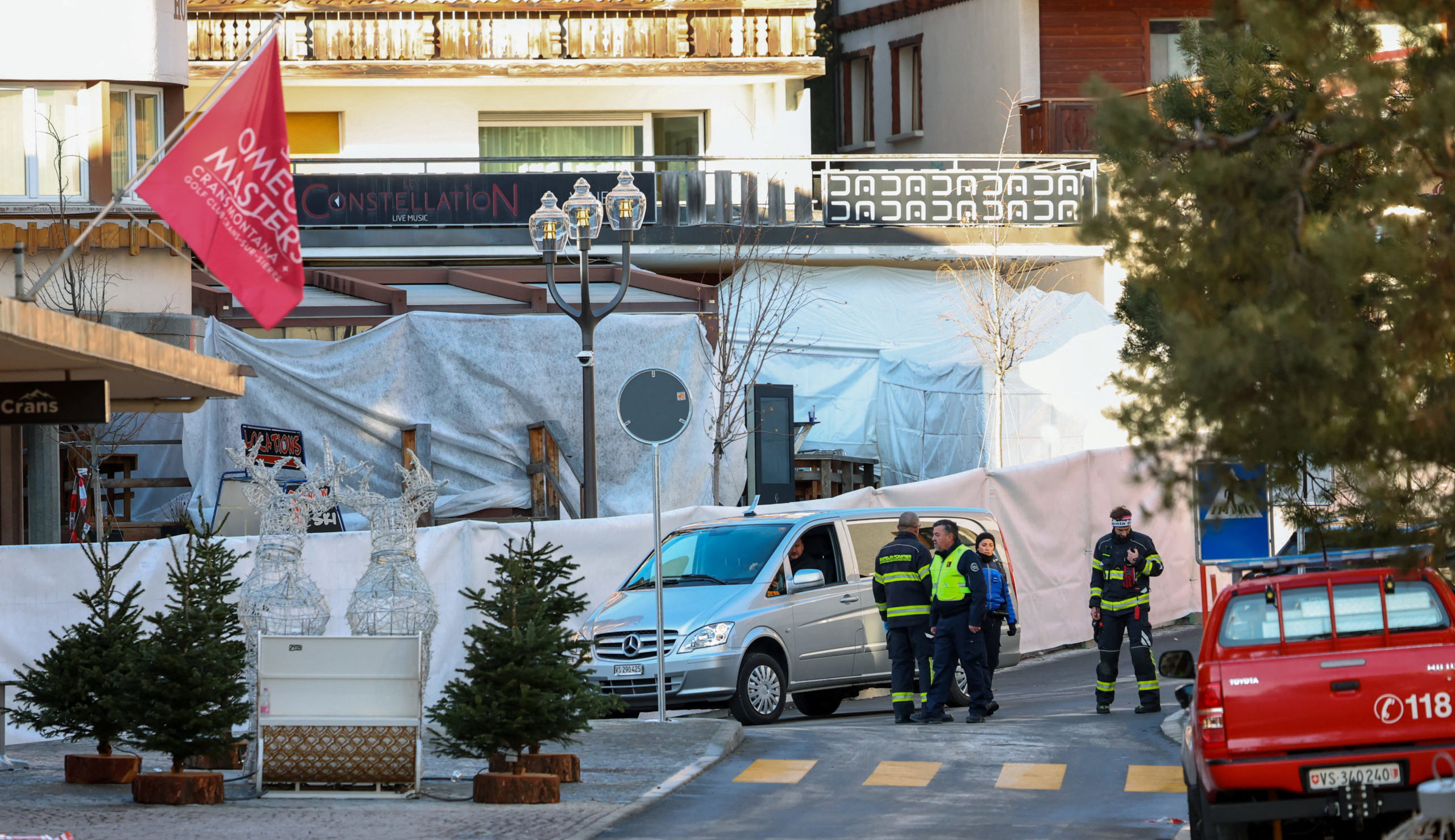 Συγκλονίζει η μαρτυρία Ελληνίδας για την τραγωδία στο Κραν Μοντανά: «Είδαμε κόσμο να τρέχει, ασθενοφόρα, σειρήνες, ελικόπτερα»