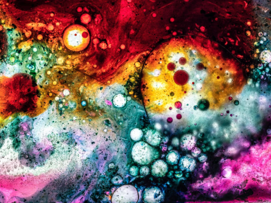 Οι επιστήμονες πιστεύουν ότι ένα πασίγνωστο θανατηφόρο δηλητήριο «πυροδότησε» τη ζωή στη Γη