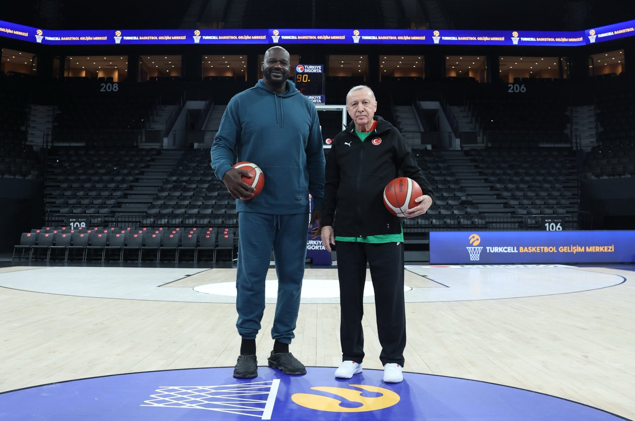 Ρετζέπ Ταγίπ Ερντογάν, Σακίλ Ο'Νιλ