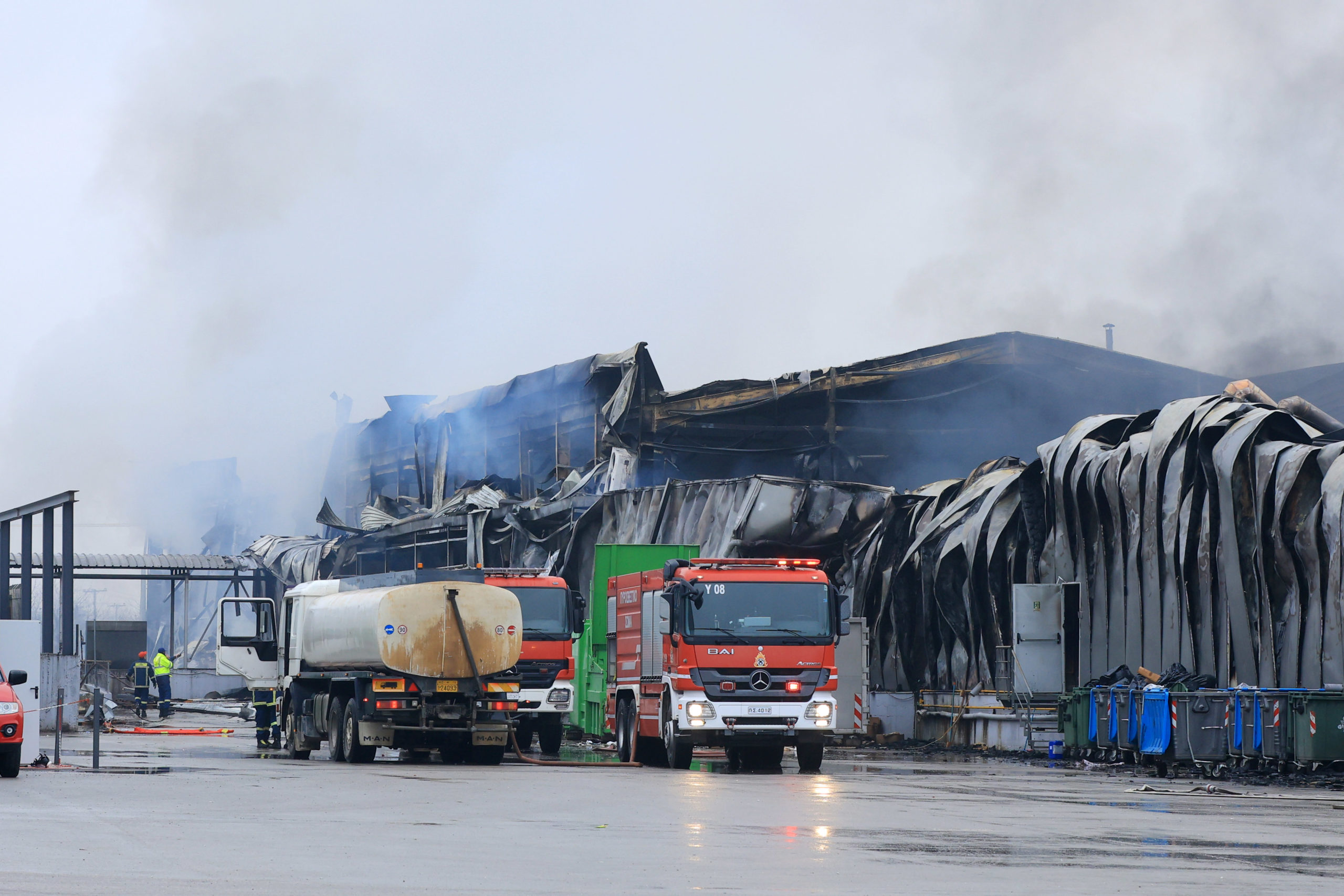 φωτιά εργοστάσιο Τρίκαλα