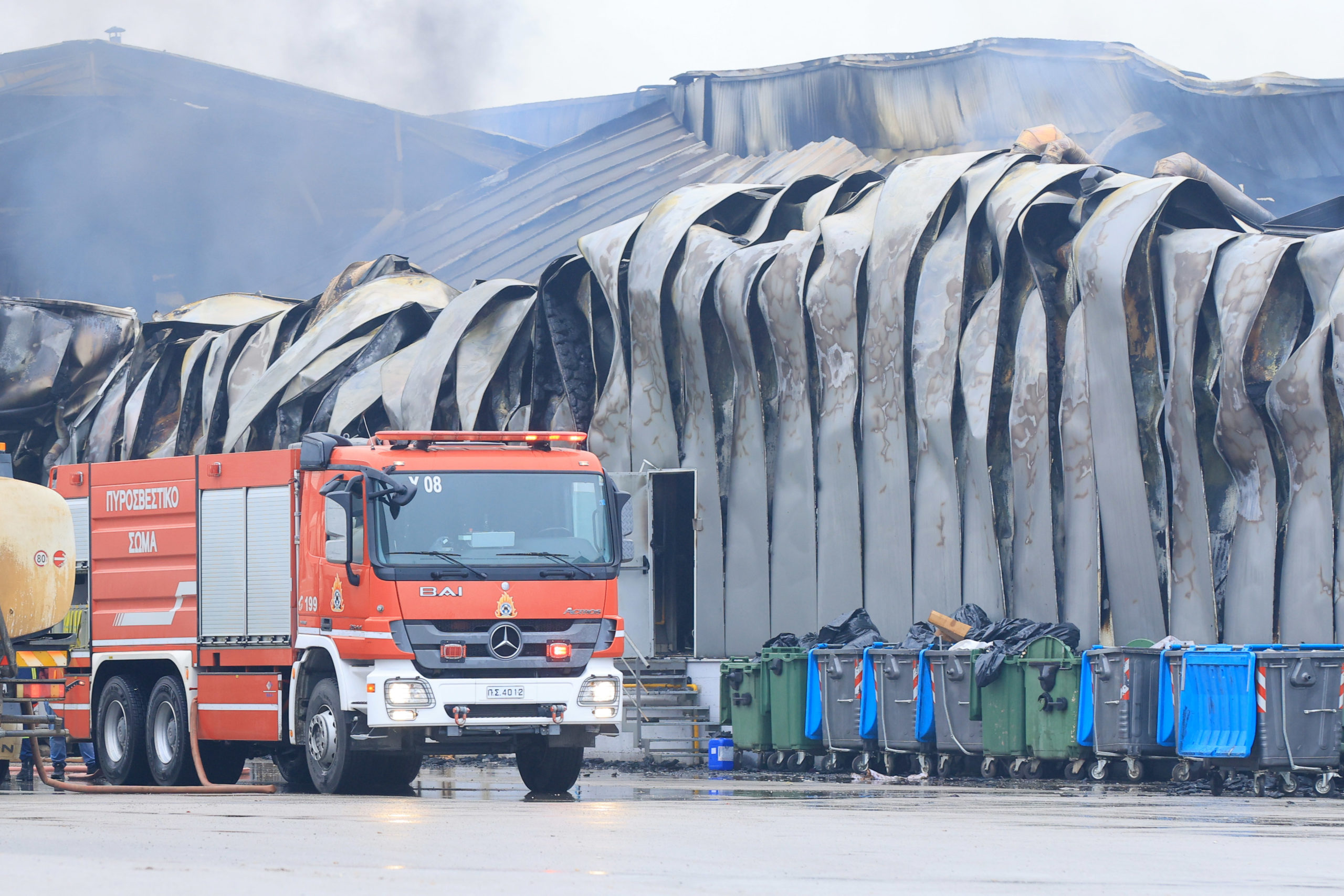 φωτιά εργοστάσιο Τρίκαλα