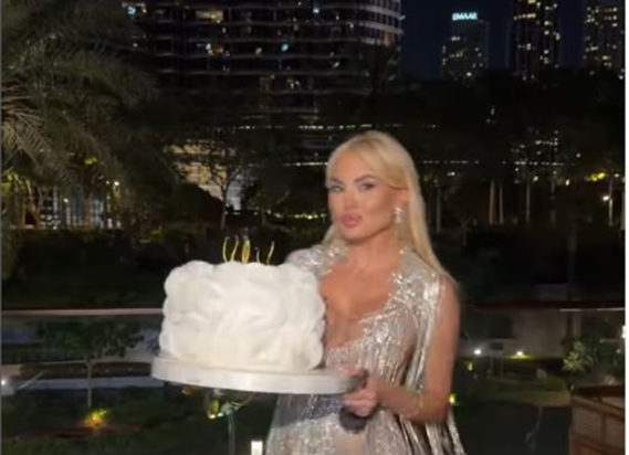 Στο Ντουμπάι γιόρτασε τα γενέθλιά της η Αλεξάνδρα Παναγιώταρου