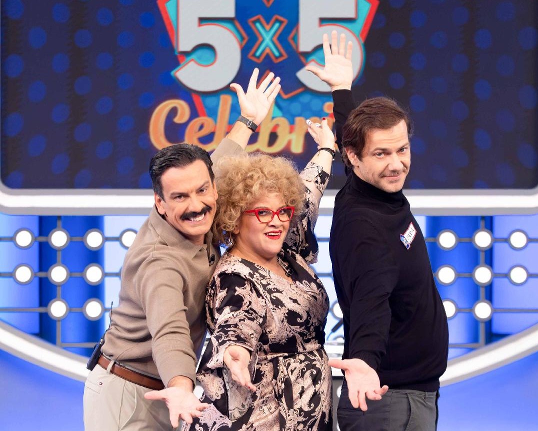 «5X5» CELEBRITY: Ο Θάνος Κιούσης επιστρέφει δυναμικά με Τζένη Διαγούπη και Ορέστη Τζιόβα