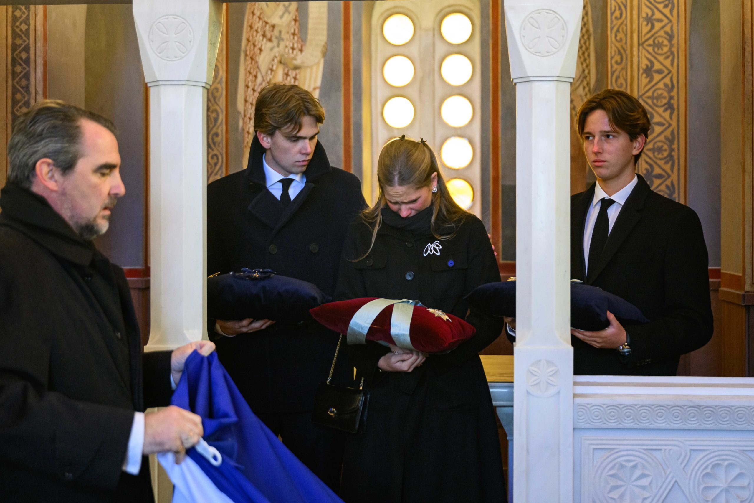 πριγκίπισσα Ειρήνη, Τατόι, ταφή