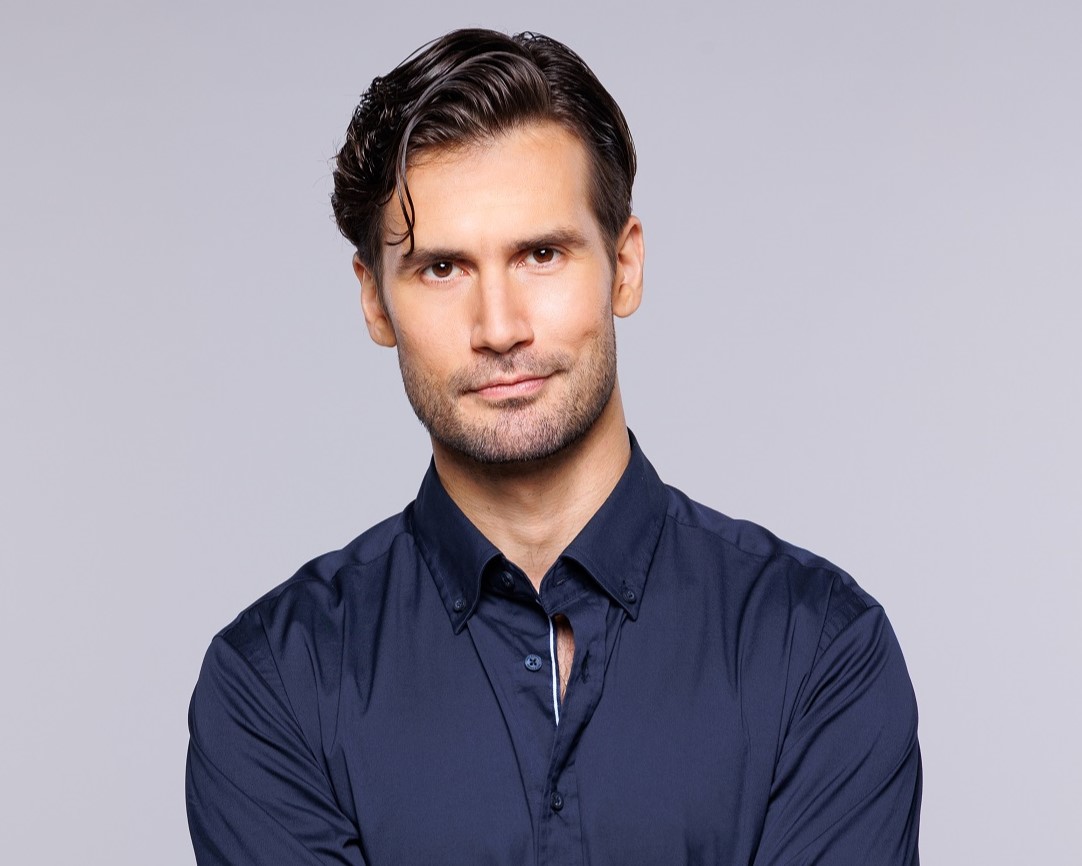 Μπαμπά, σ’αγαπώ: Ο Αναστάσης Ροϊλός είναι ο «Μπαμπά-φεύγας»