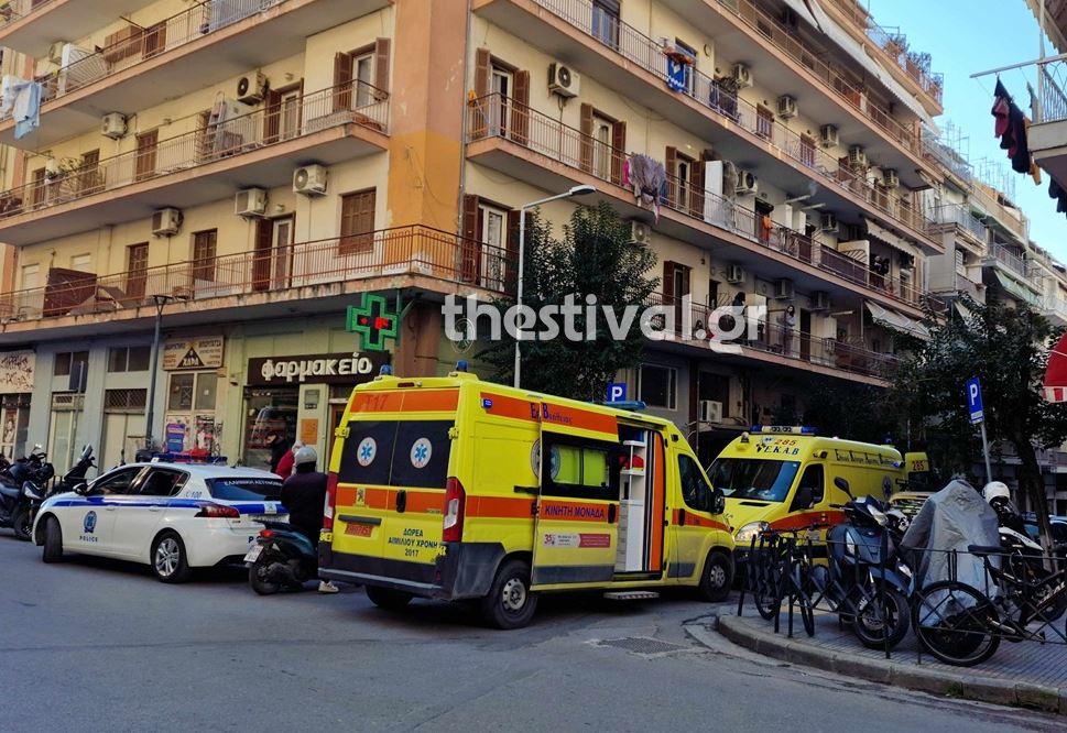 Θεσσαλονίκη: Γυναίκα έπεσε από μπαλκόνι στο κέντρο και τραυματίστηκε σοβαρά