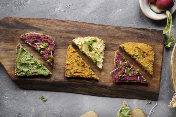 Χοληστερίνη: Τα σνακ που νομίζετε ότι είναι υγιεινά αλλά μπορεί να εκτοξεύσουν τα επίπεδα της στα ύψη, σύμφωνα με ειδικό