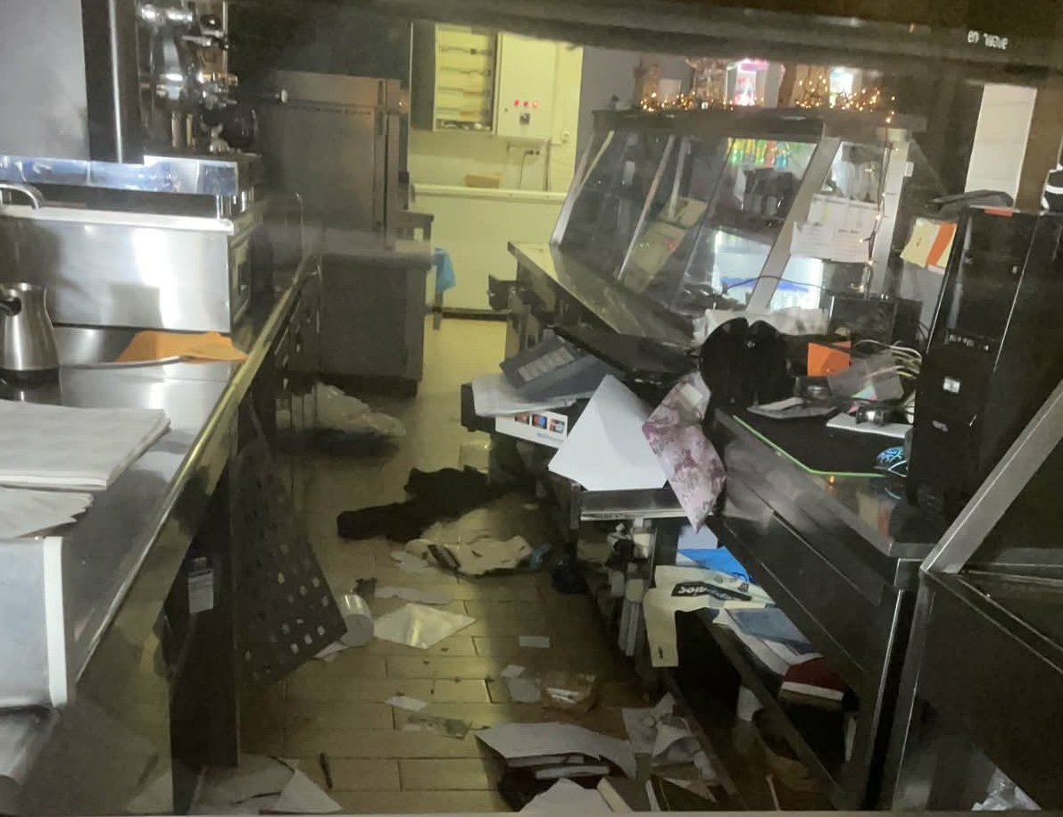 Βόλος- κατάστημα