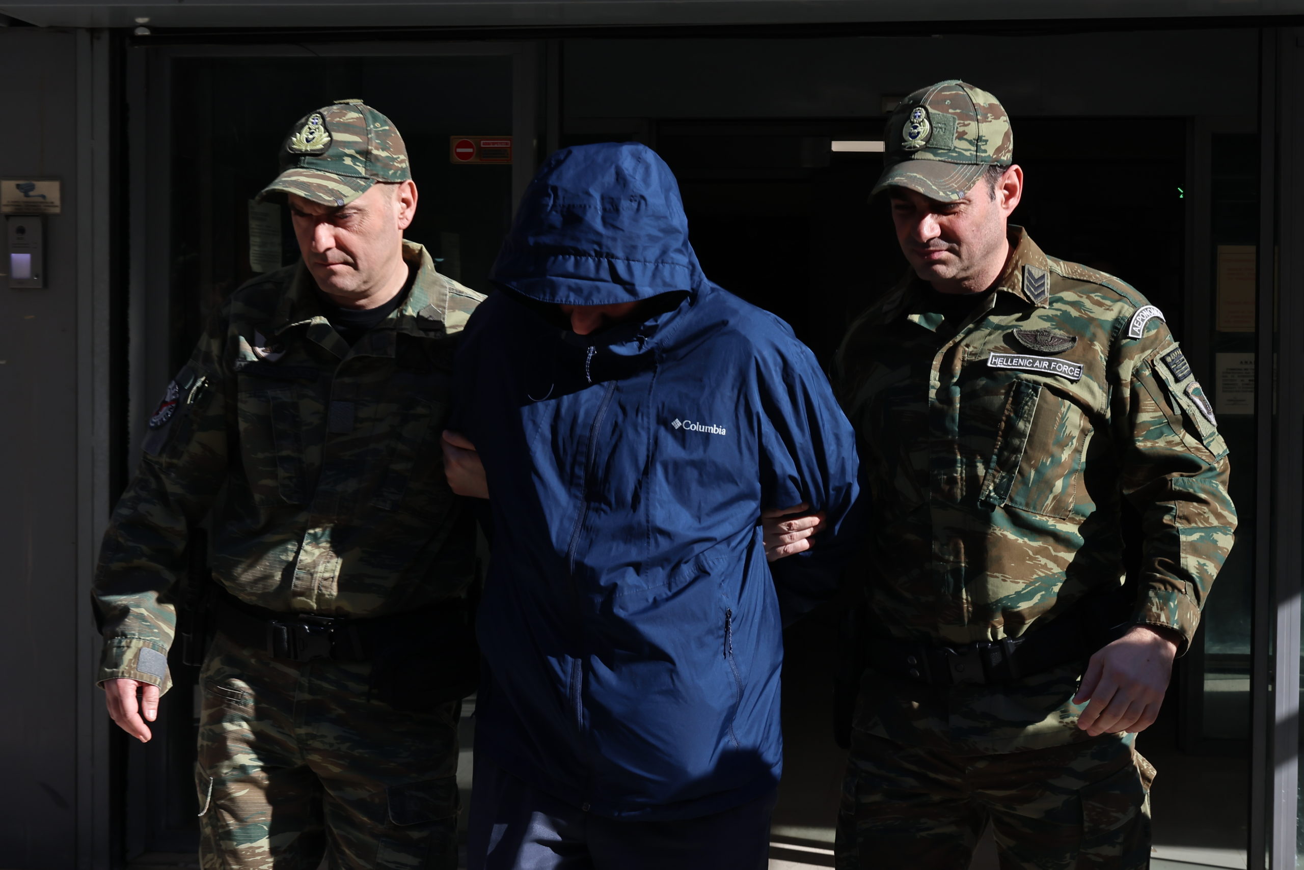 Σμήναρχος, κατασκοπεία