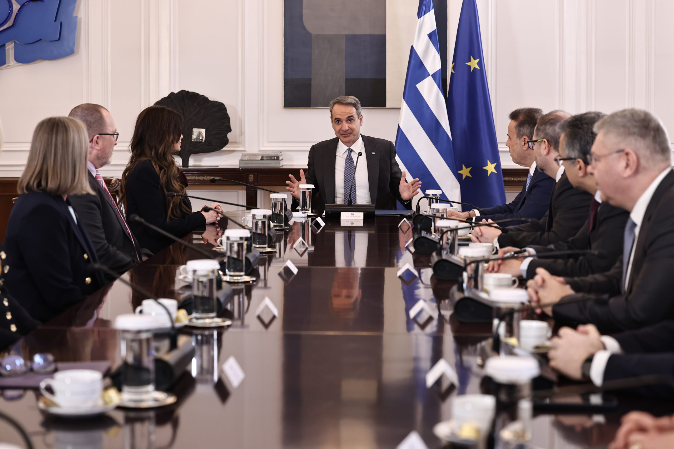 οι υπογραφές με Chevron – Helleniq Energy Μητσοτάκης