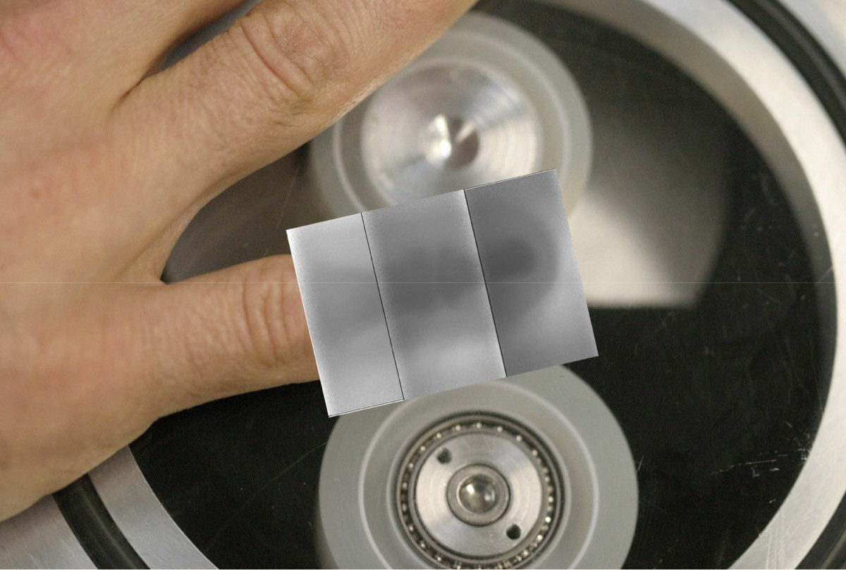 Εικόνες ακτίνων Χ ενός ανθρώπινου δακτύλου που λήφθηκαν με τη χρήση αποκολλώμενης ταινίας. Φωτογραφία: Carlos G. Camara et al., 2008