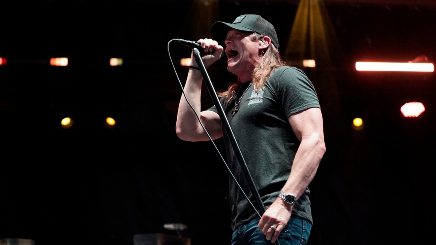 Μπραντ Άρνονλτ: Πέθανε σε ηλικία 47 ετών ο τραγουδιστής των «3 Doors Down»