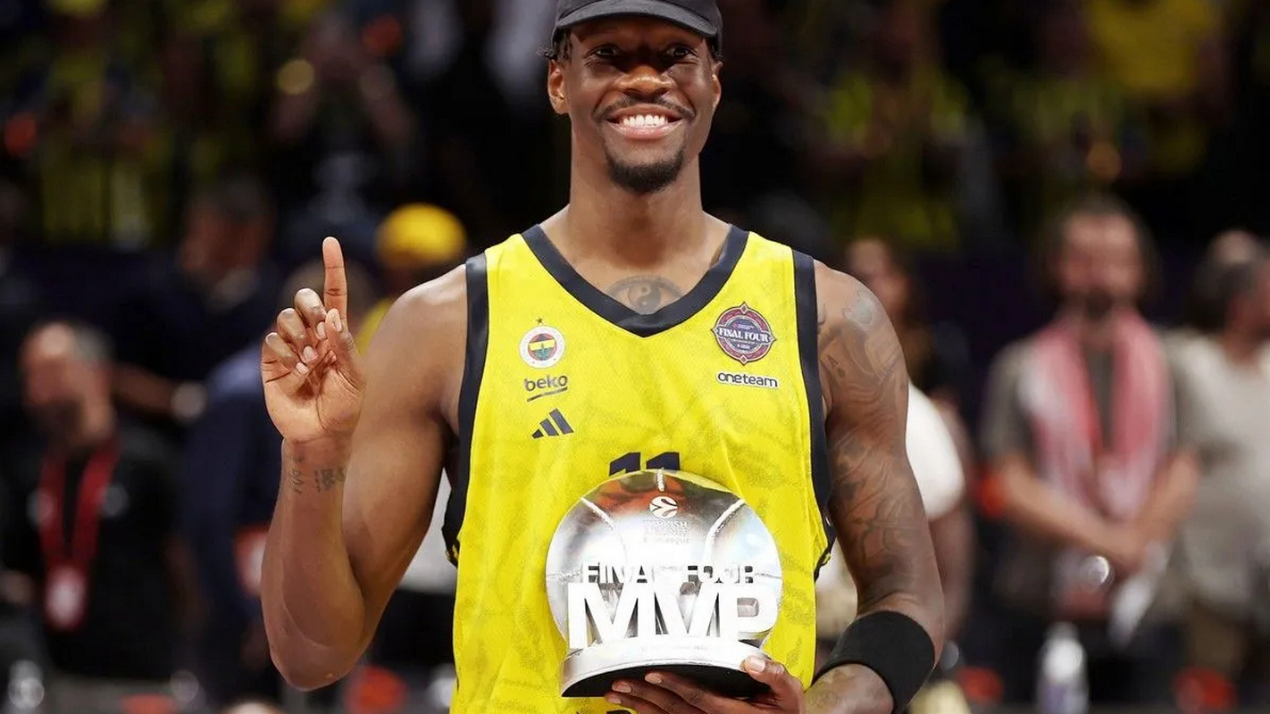 Μεταγραφική «βόμβα» στον Παναθηναϊκό: Υπέγραψε  για 2,5 χρόνια με τον Αμερικάνο σταρ Χέιζ-Ντέιβις – Δείτε την ανακοίνωση του Δημήτρη Γιαννακόπουλου