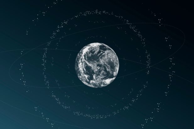 Το μαγνητικό πεδίο της Γης αντιμετωπίζεται συχνά ως μια σταθερή πλανητική ασπίδα, όμως τα γεωλογικά αρχεία αποκαλύπτουν ένα πολύ πιο δυναμικό και μεταβλητό σύστημα. Νέα έρευνα, που εξέτασε αρχαία θαλάσσια ιζήματα, υποδηλώνει ότι ορισμένες αναστροφές του γεωμαγνητικού πεδίου εξελίχθηκαν πολύ πιο αργά από ό,τι πίστευαν κάποτε οι επιστήμονες. Φωτογραφία: Freepik