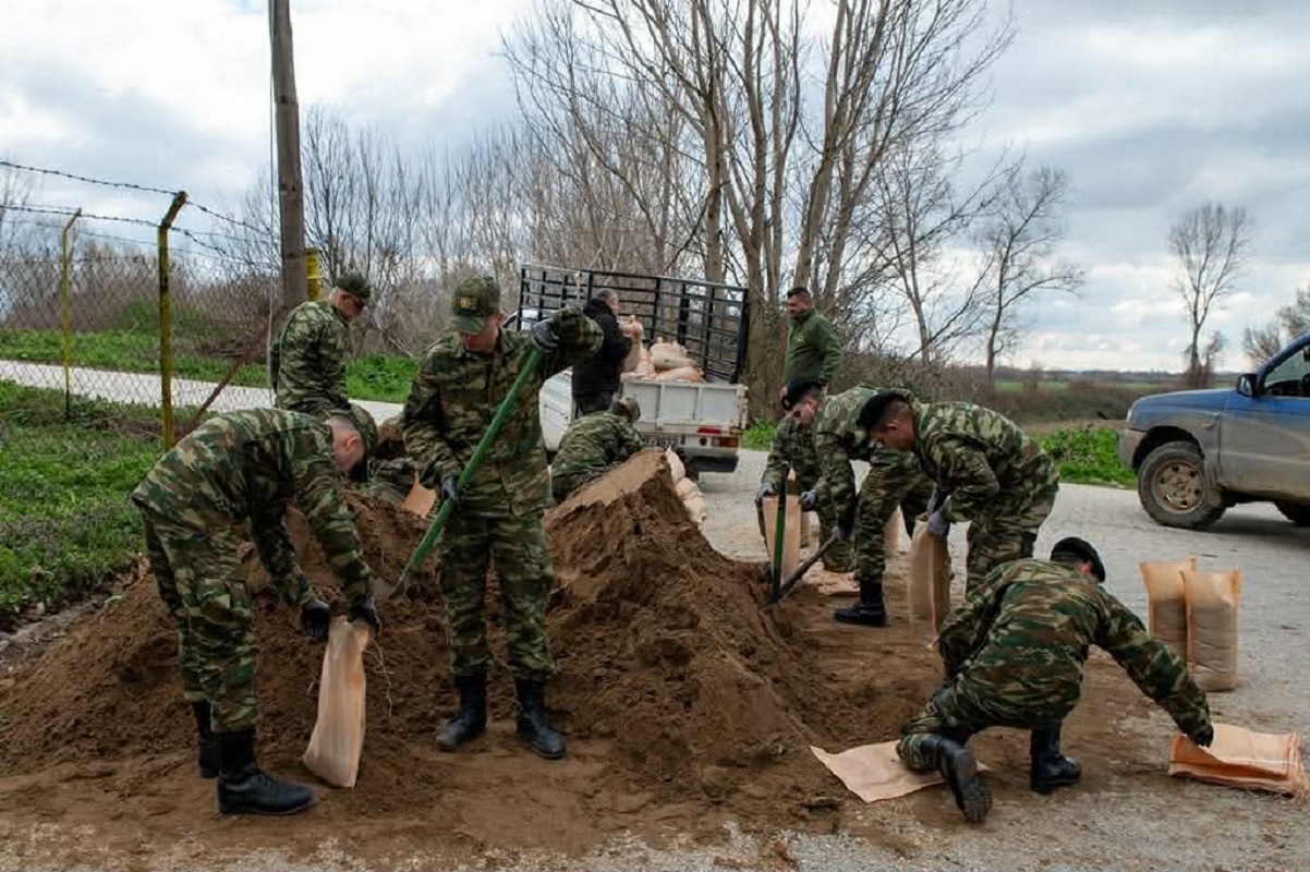 Έβρος, Στρατός, αναχώματα