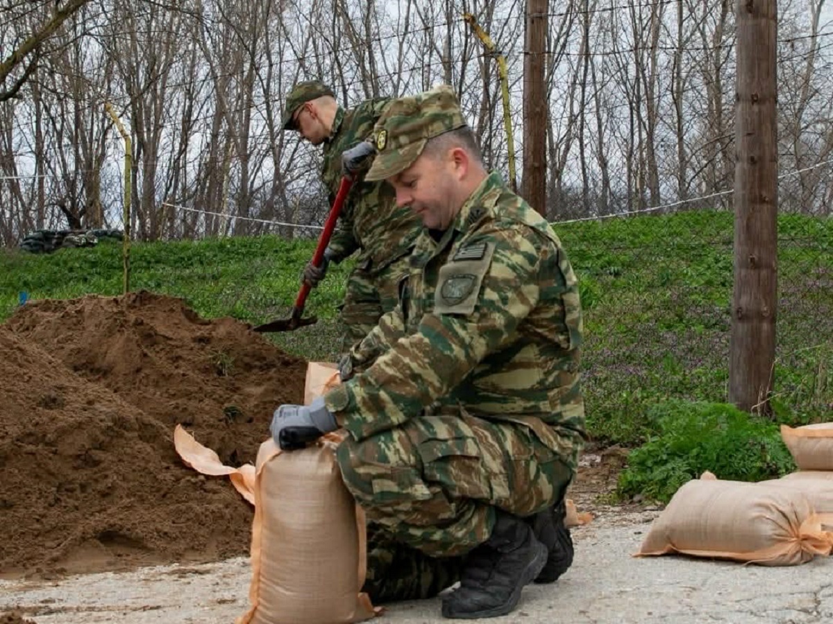 Έβρος, Στρατός, αναχώματα