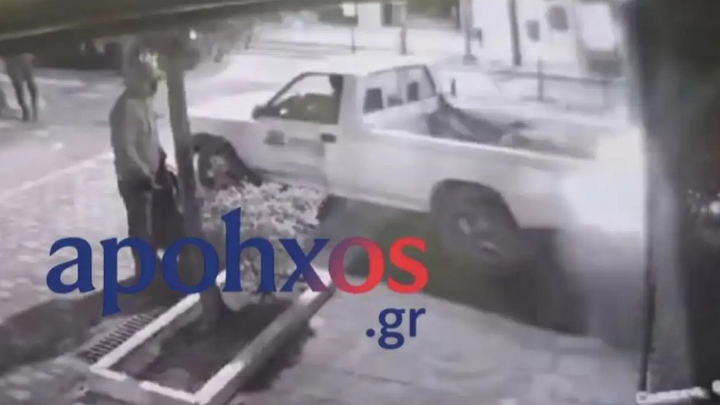 Αίγιο: Βίντεο ντοκουμέντο από τη διάρρηξη με αγροτικό σε κοσμηματοπωλείο