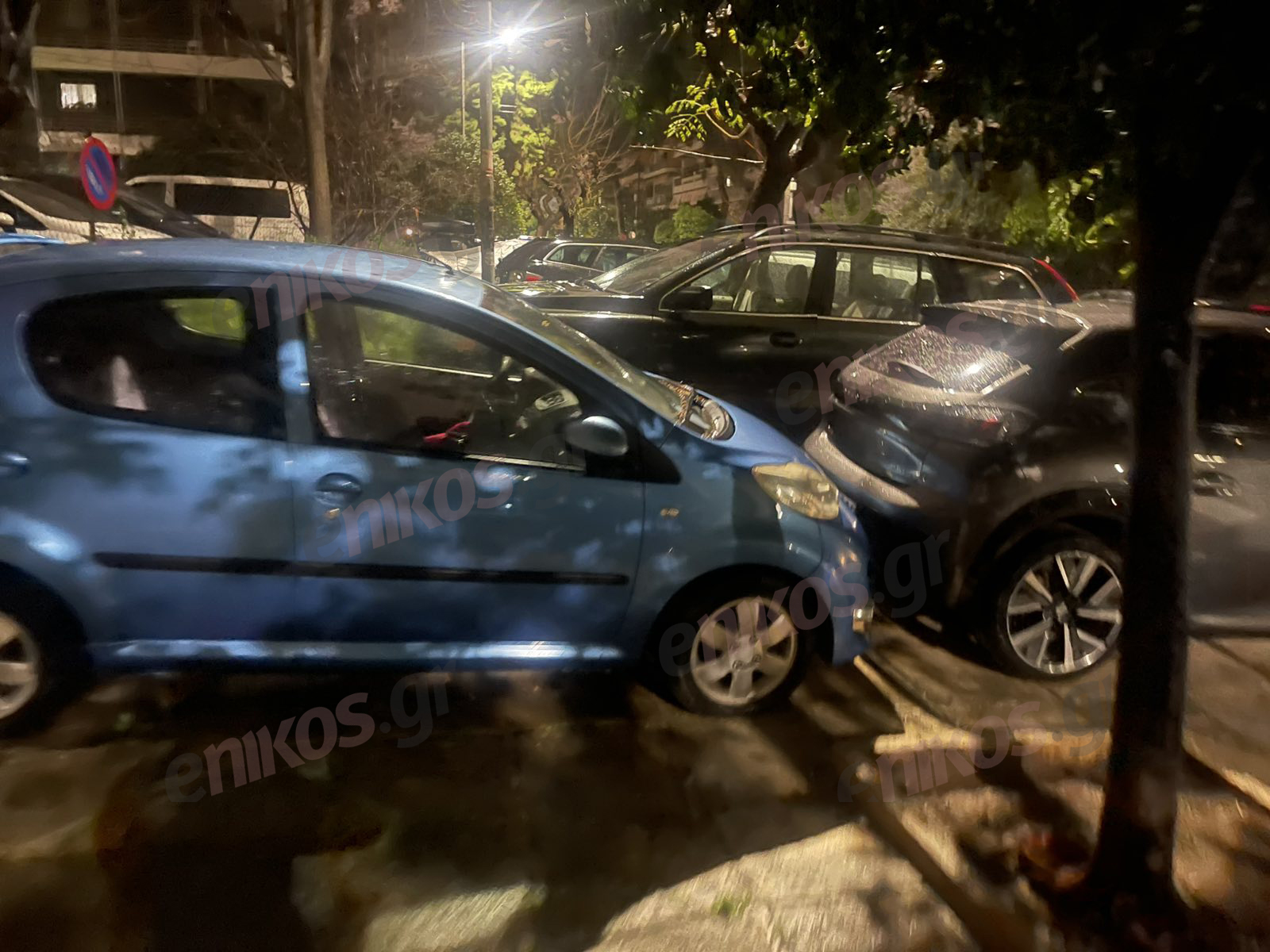 καταγγελία αναγνώστη για πεζοδρόμια Νέα Σμύρνη