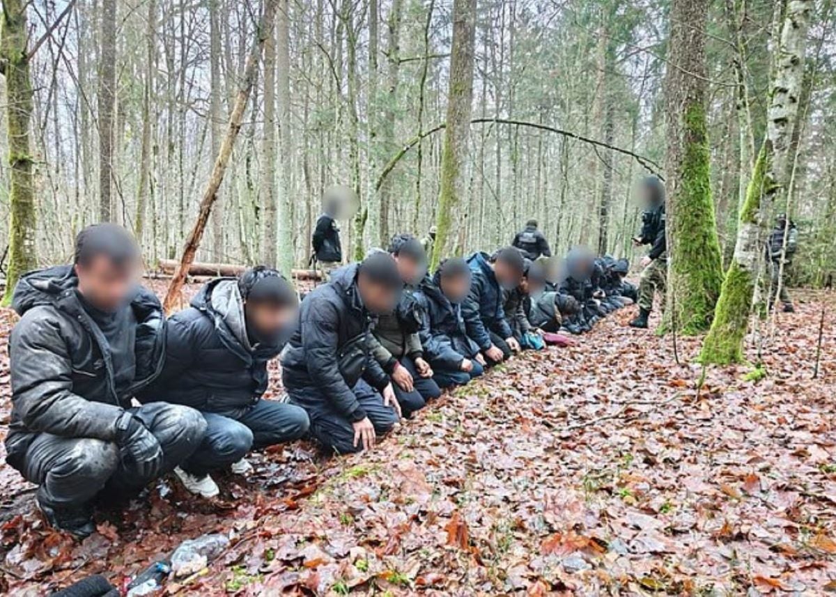 Πολωνία τούνελ μετανάστες