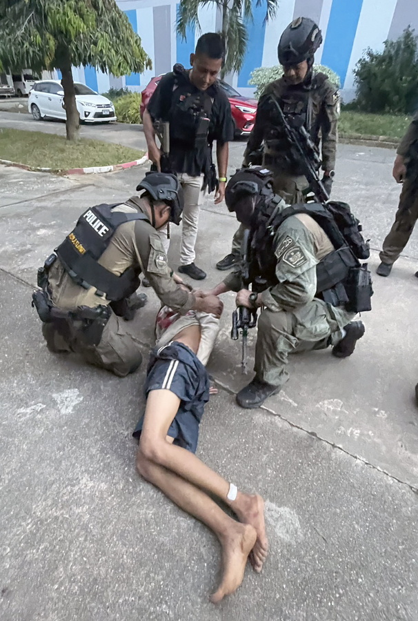 Ταϊλάνδη, δράστης, ομηρία, σχολείο