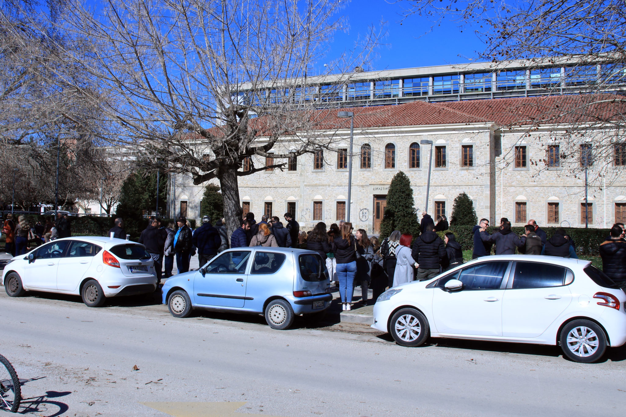 στον ανακριτή ο ιδιοκτήτης του εργοστασίου Βιολάντα