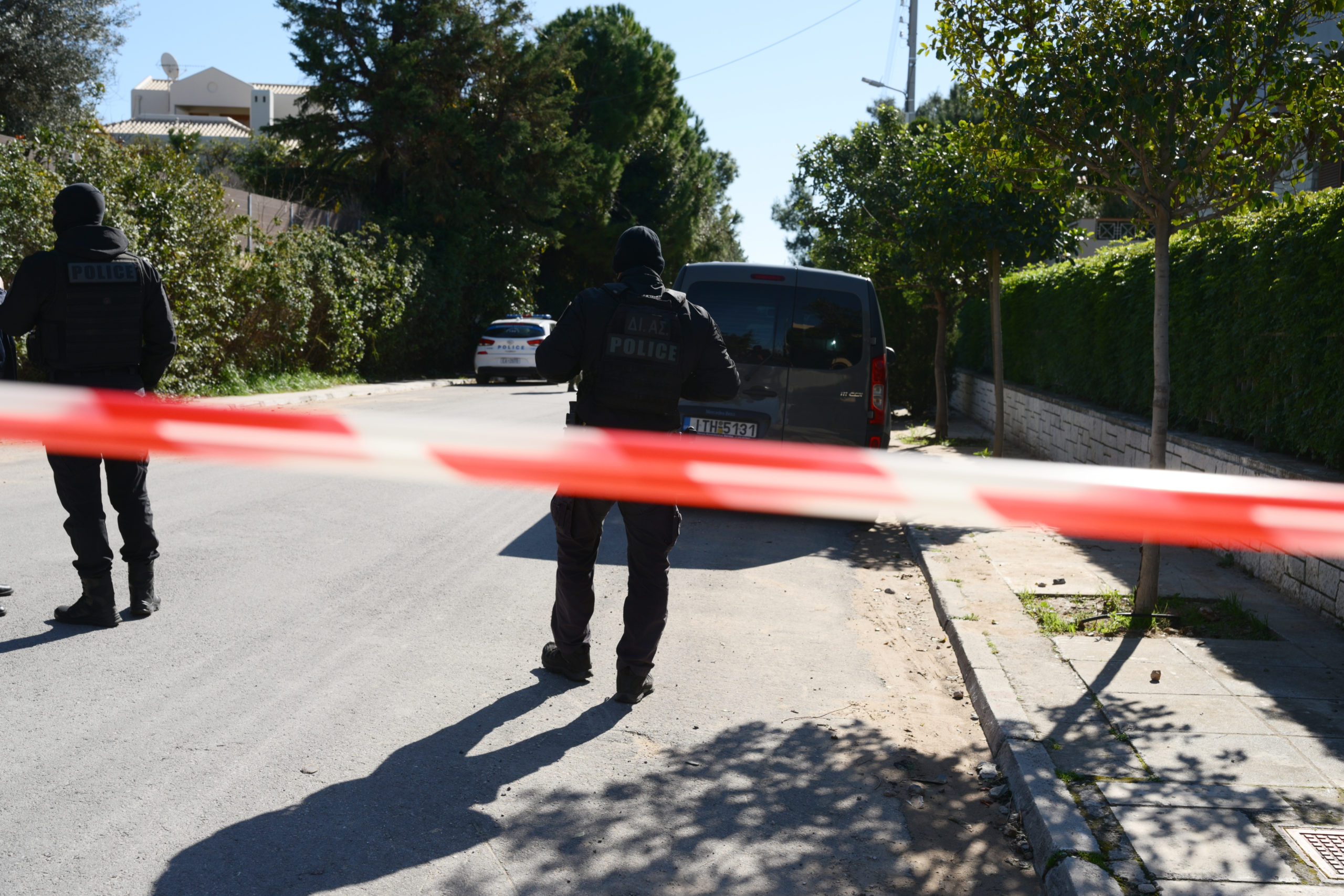 Βούλα, νεκρός, Άνδρας