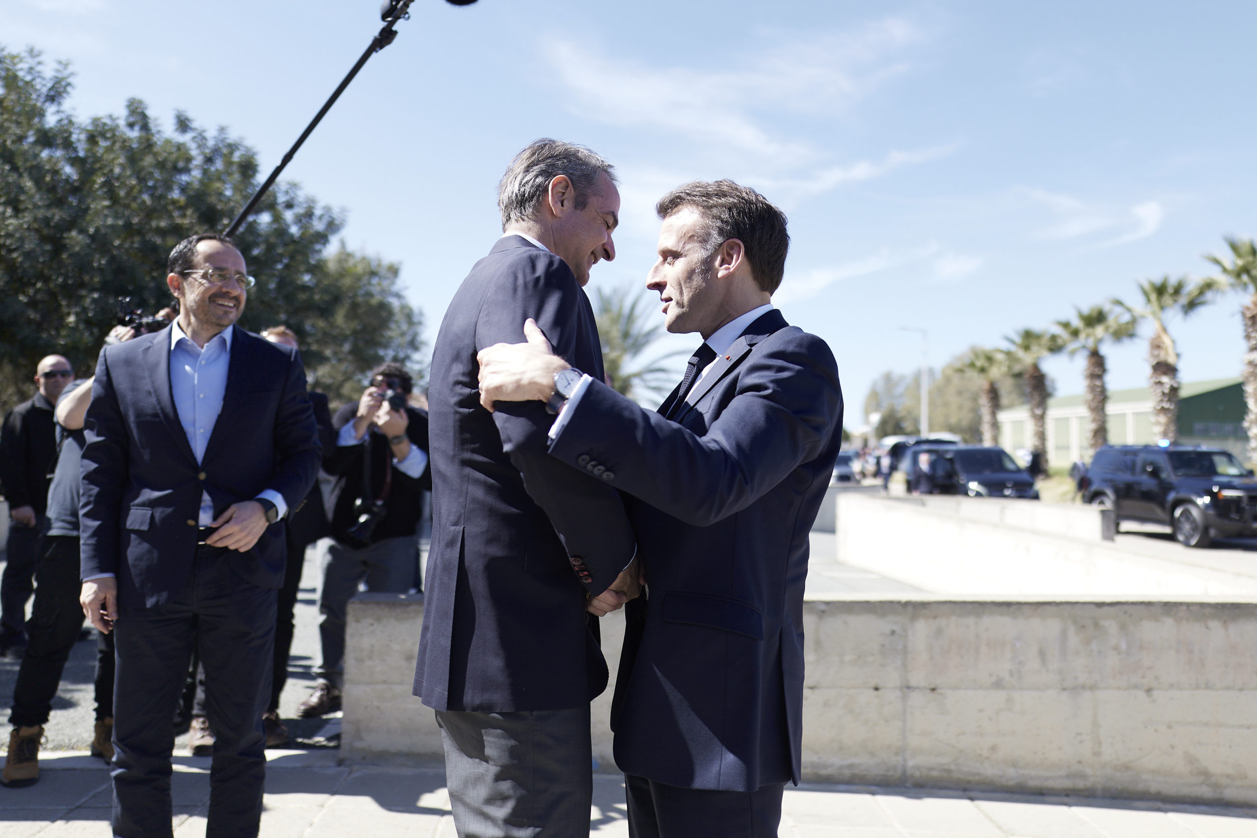 Μακρόν Μητσοτάκης