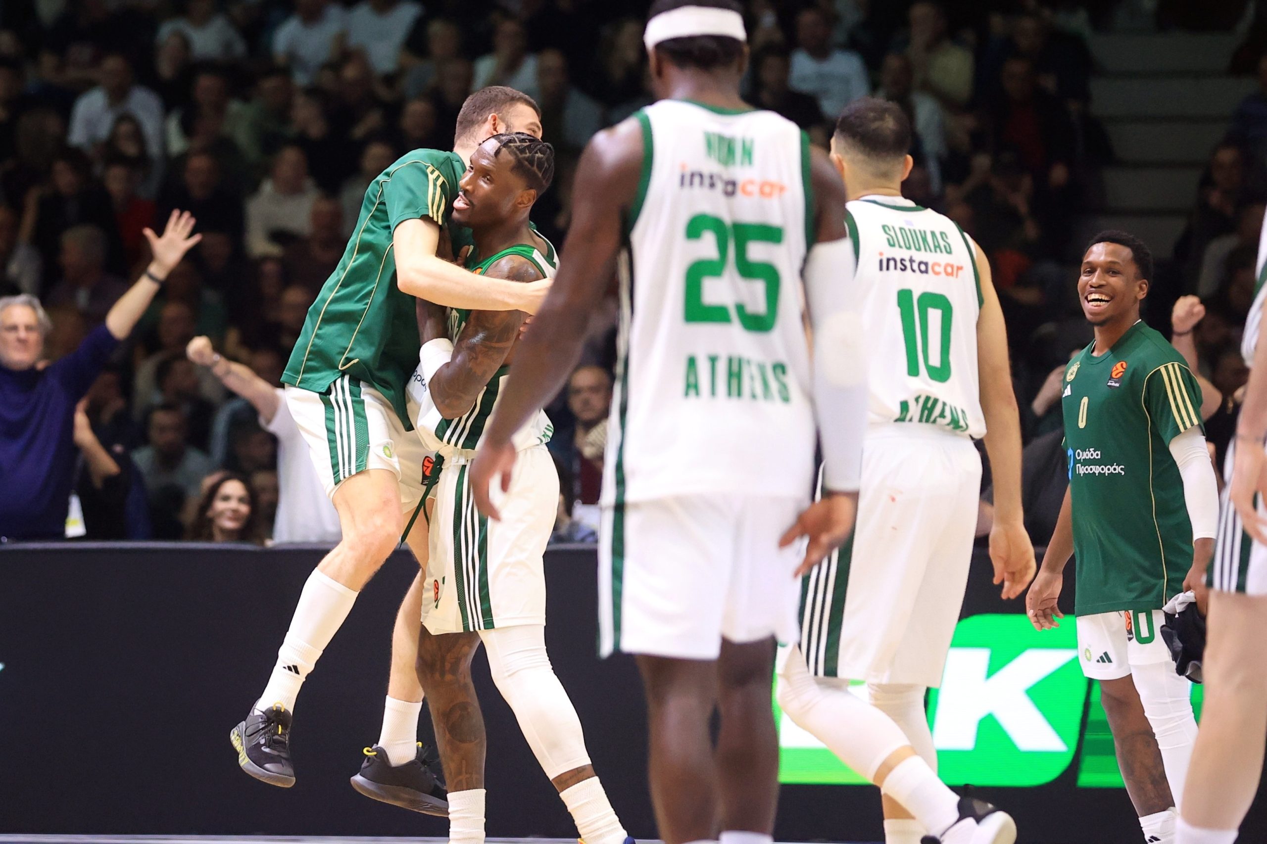 ΠΑΝΑΘΗΝΑΙΚΟΣ