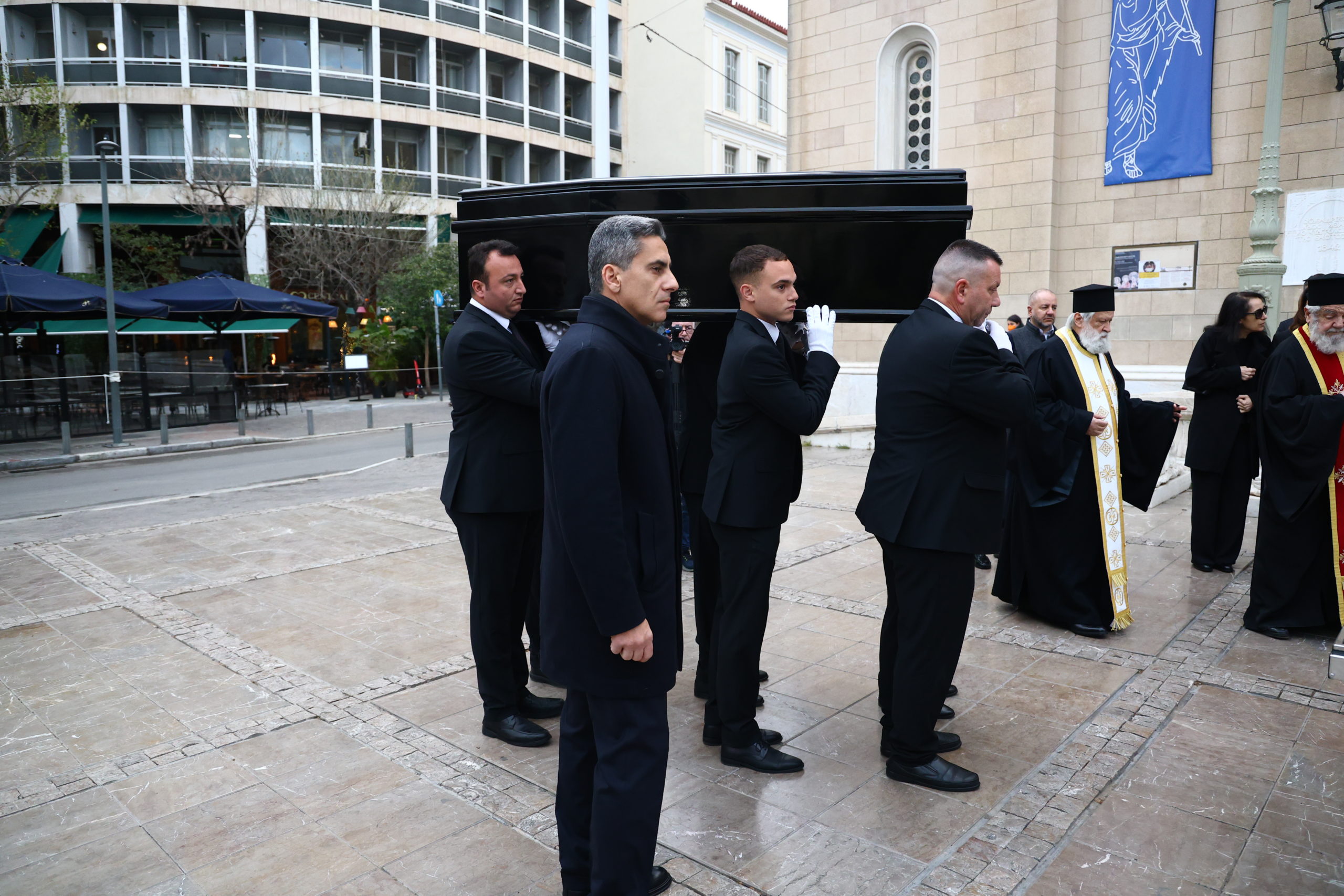 Μαρινέλλα κηδεία