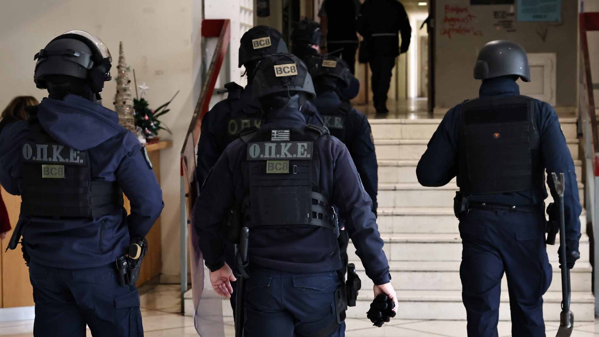 Αστυνομία, Αστυνομικοί