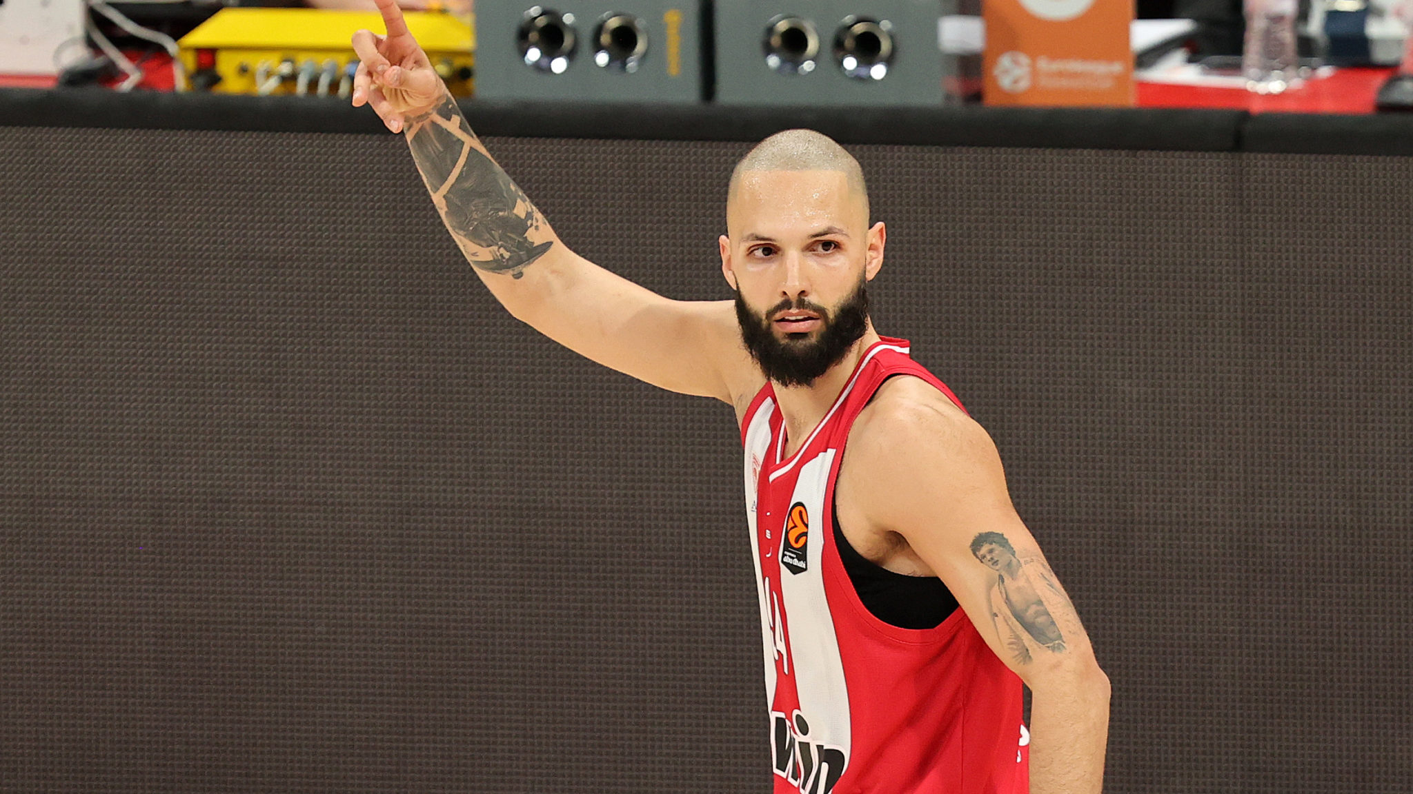 Εβάν Φουρνιέ, Ολυμπιακός