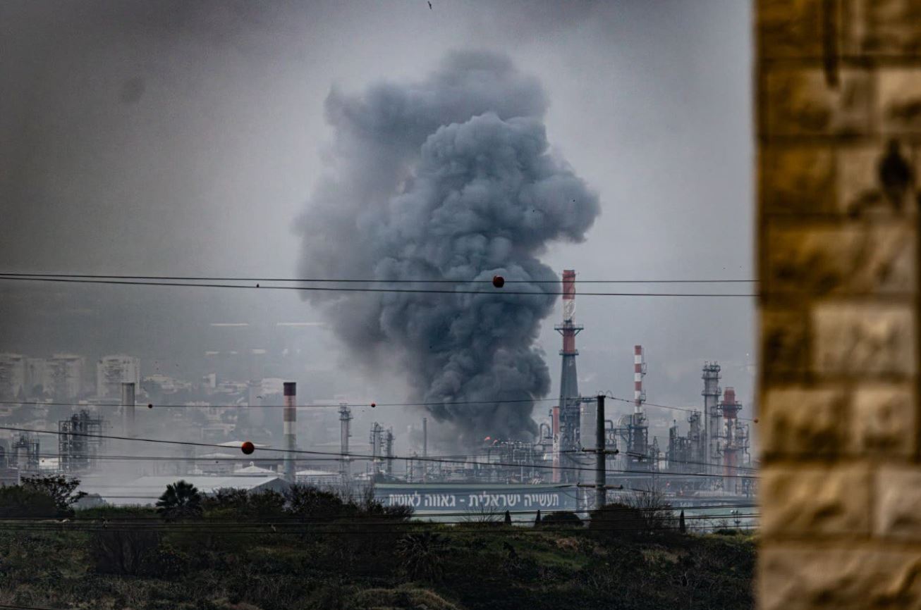 Οι εγκαταστάσεις των διυλιστηρίων πετρελαίου στη Χάιφα, Φωτογραφία: Άντονι Χέρσκο / TPS