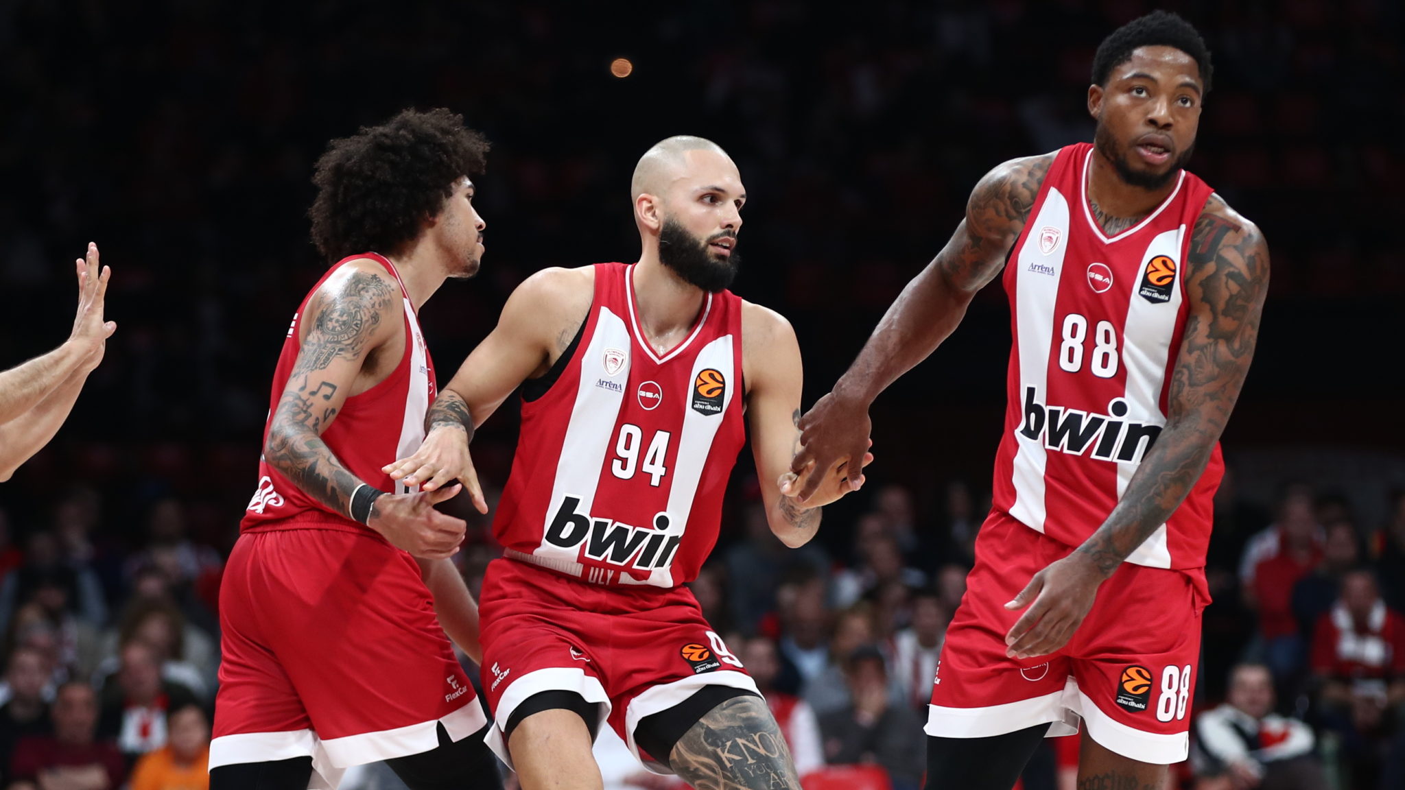 Ολυμπιακός - Μπασκόνια