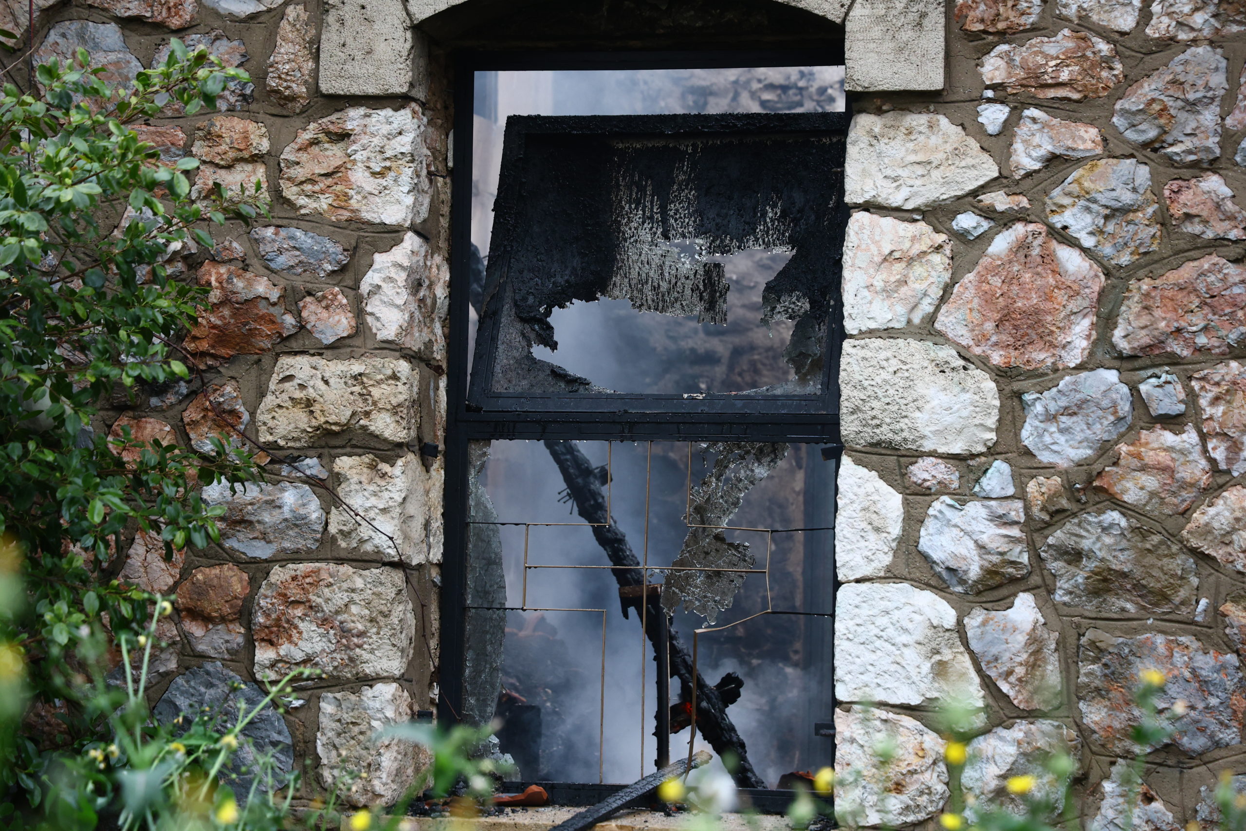 Φωτιά, αποθήκη, εκκλησία, Λιοσίων, ζημιές