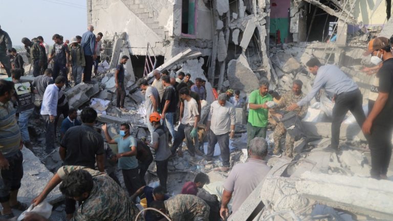 Ιράν, Πλήγμα, Σχολείο