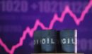 Η τιμή του βαρελιού αγγίζει ξανά τα 100 δολάρια, παρά τις αποδεσμεύσεις μέρους των στρατηγικών αποθεμάτων