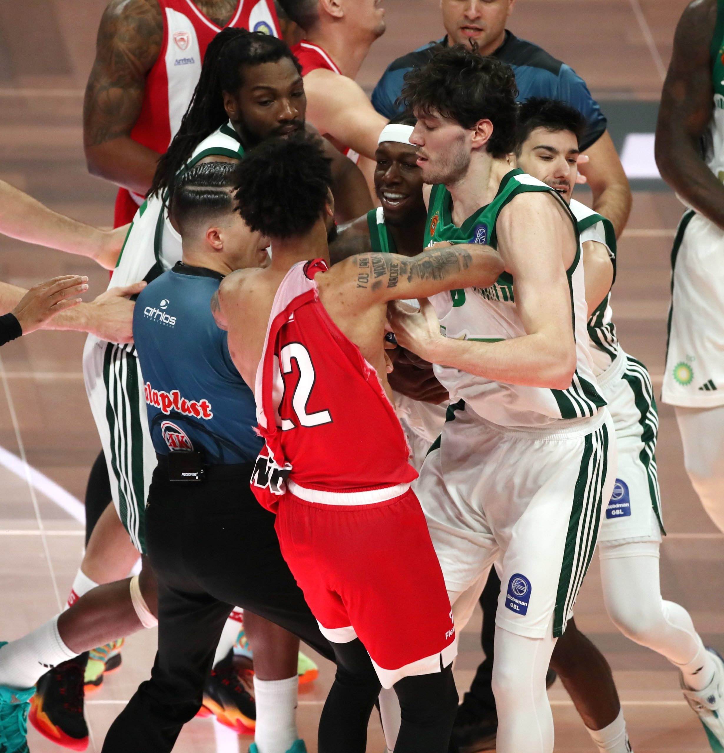 Παναθηναϊκός, Ολυμπιακός,Ναν, Ντόρσεϊ