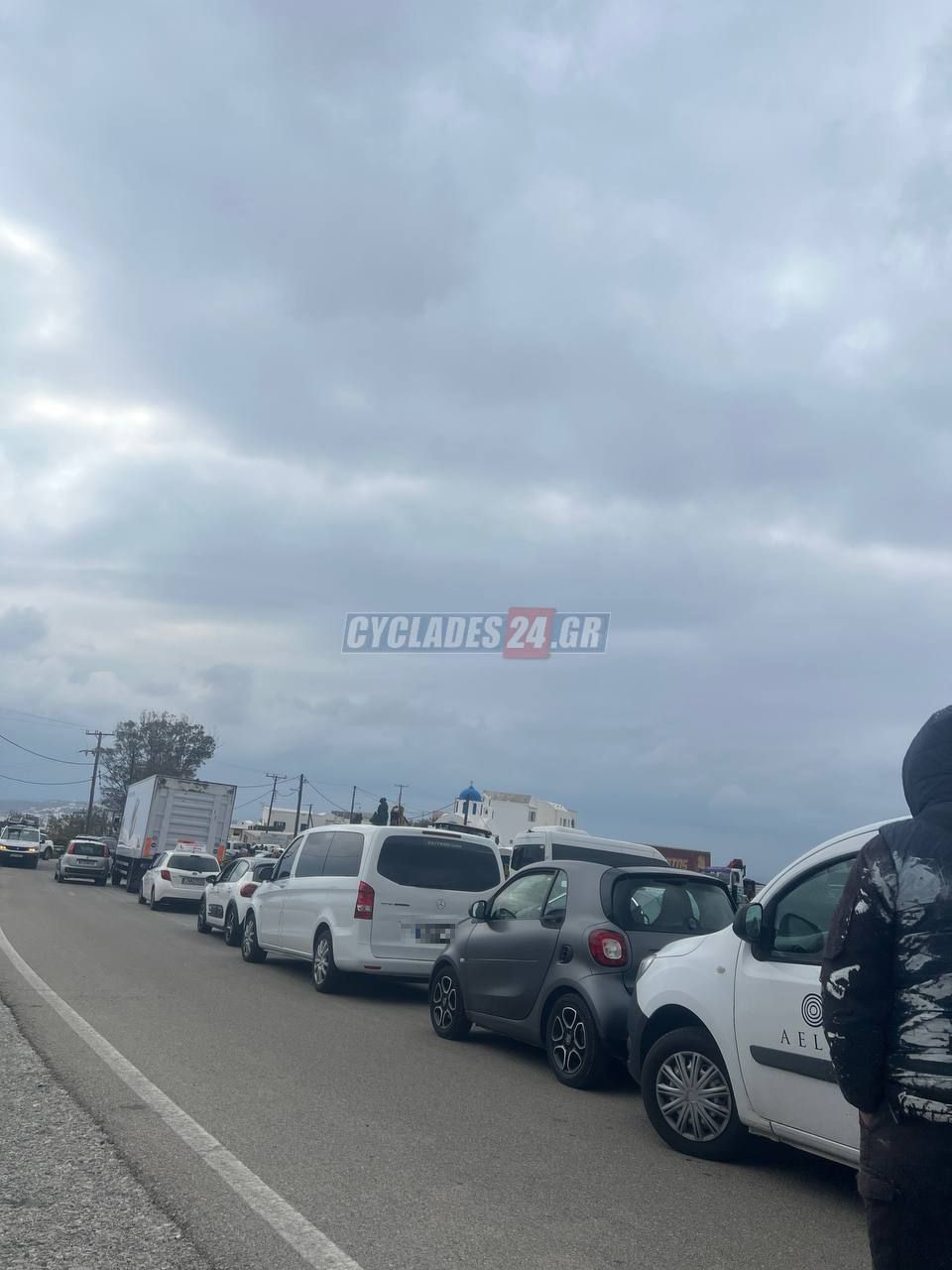 Σαντορίνη, Κατολισθήσεις, Βράχια, δρόμος, ουρές