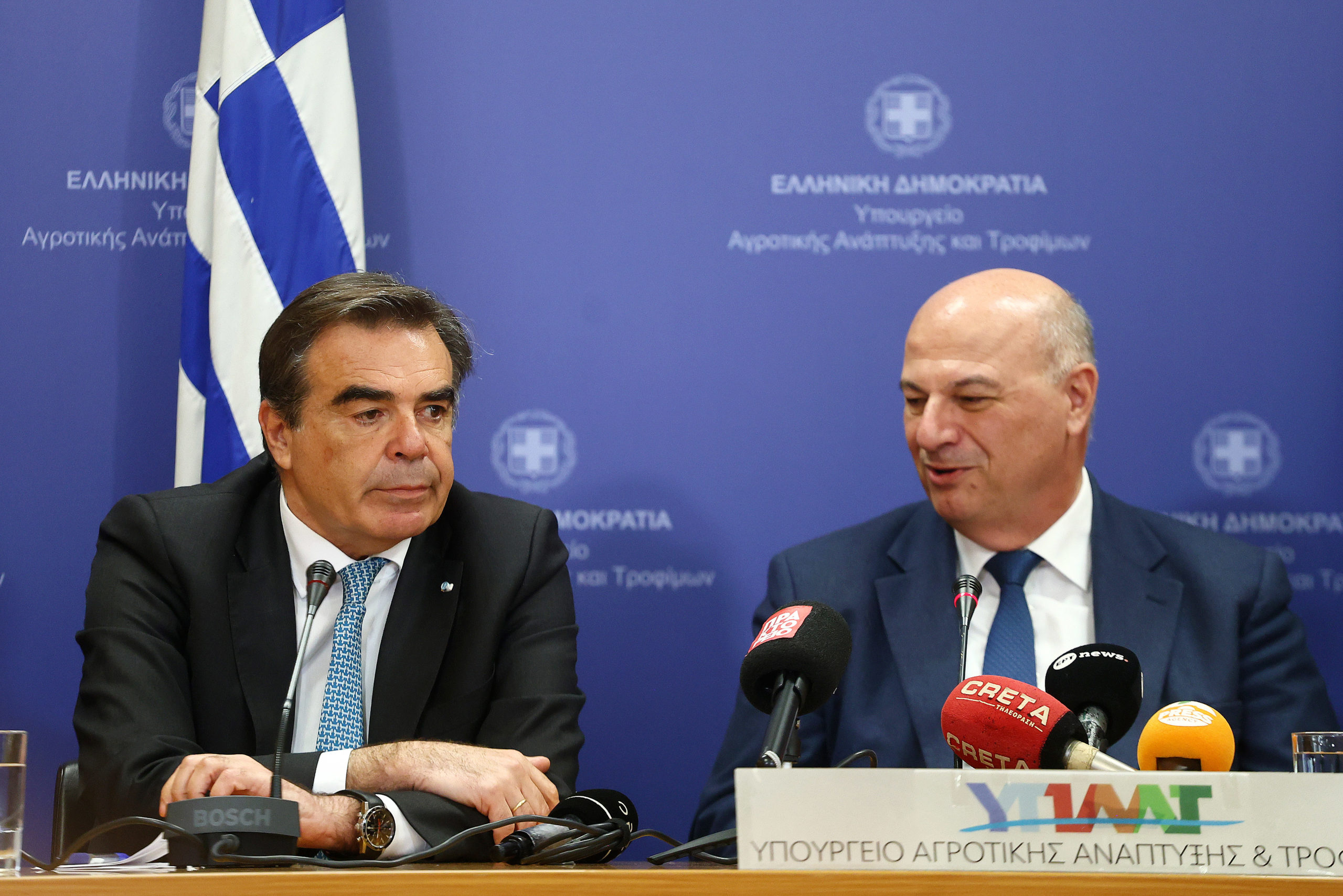 Τελετή παράδοσης-παραλαβής στο υπουργείο Αγροτικής Ανάπτυξης