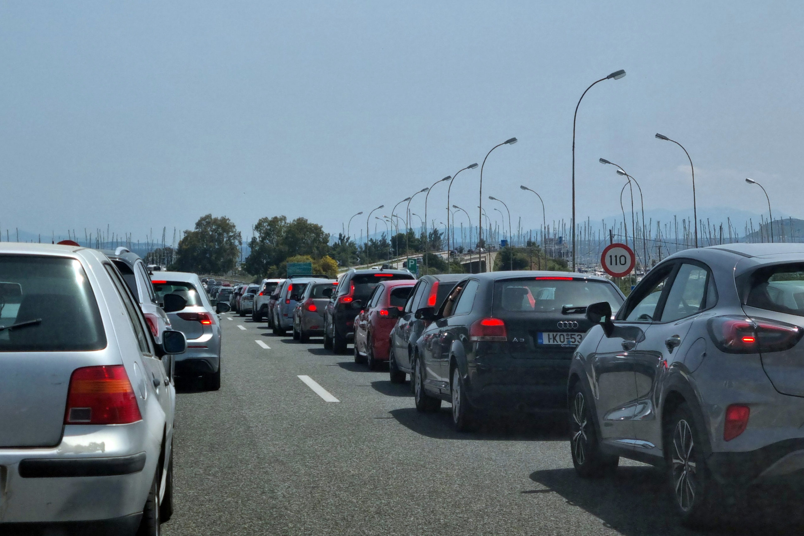 Με χαμηλές ταχύτητες η επιστροφή των εκδρομέων του Πάσχα στην Αθήνα – Δείτε πού υπάρχουν προβλήματα – ΦΩΤΟ και ΒΙΝΤΕΟ