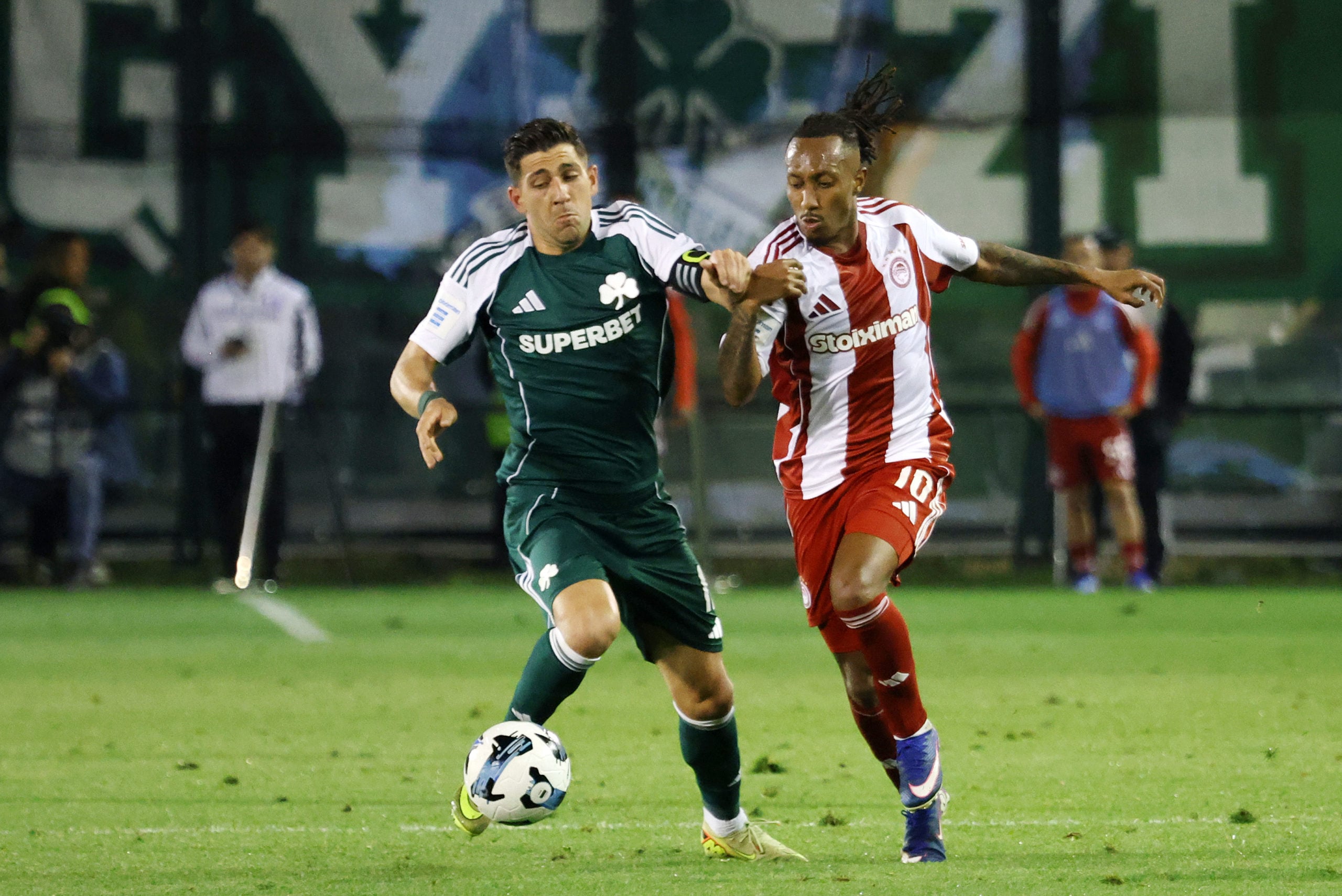 Ολυμπιακός – Παναθηναϊκός: Το ελληνικό Clasico στις 50 κορυφαίες αντιπαλότητες στον κόσμο