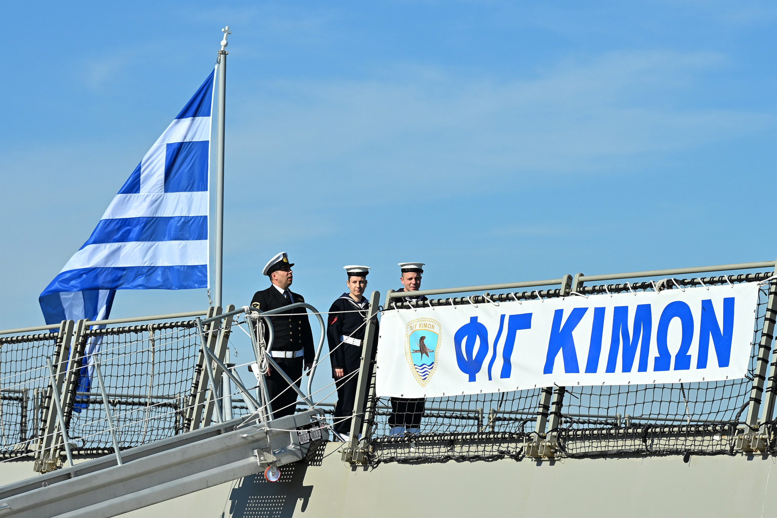 LIVE – Η επίσκεψη Μητσοτάκη – Μακρόν στη φρεγάτα «Κίμων»
