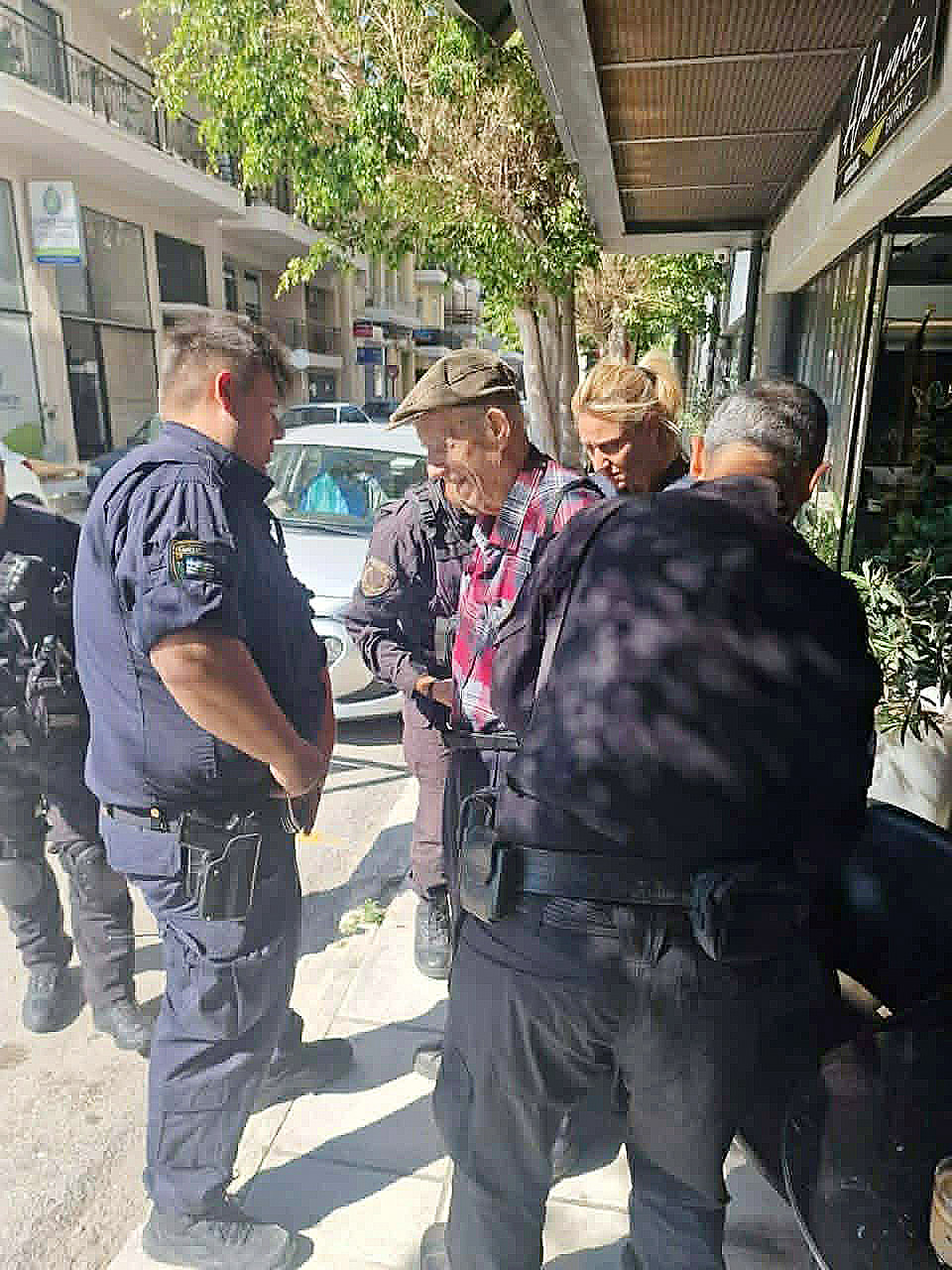 89χρονος ΕΦΚΑ