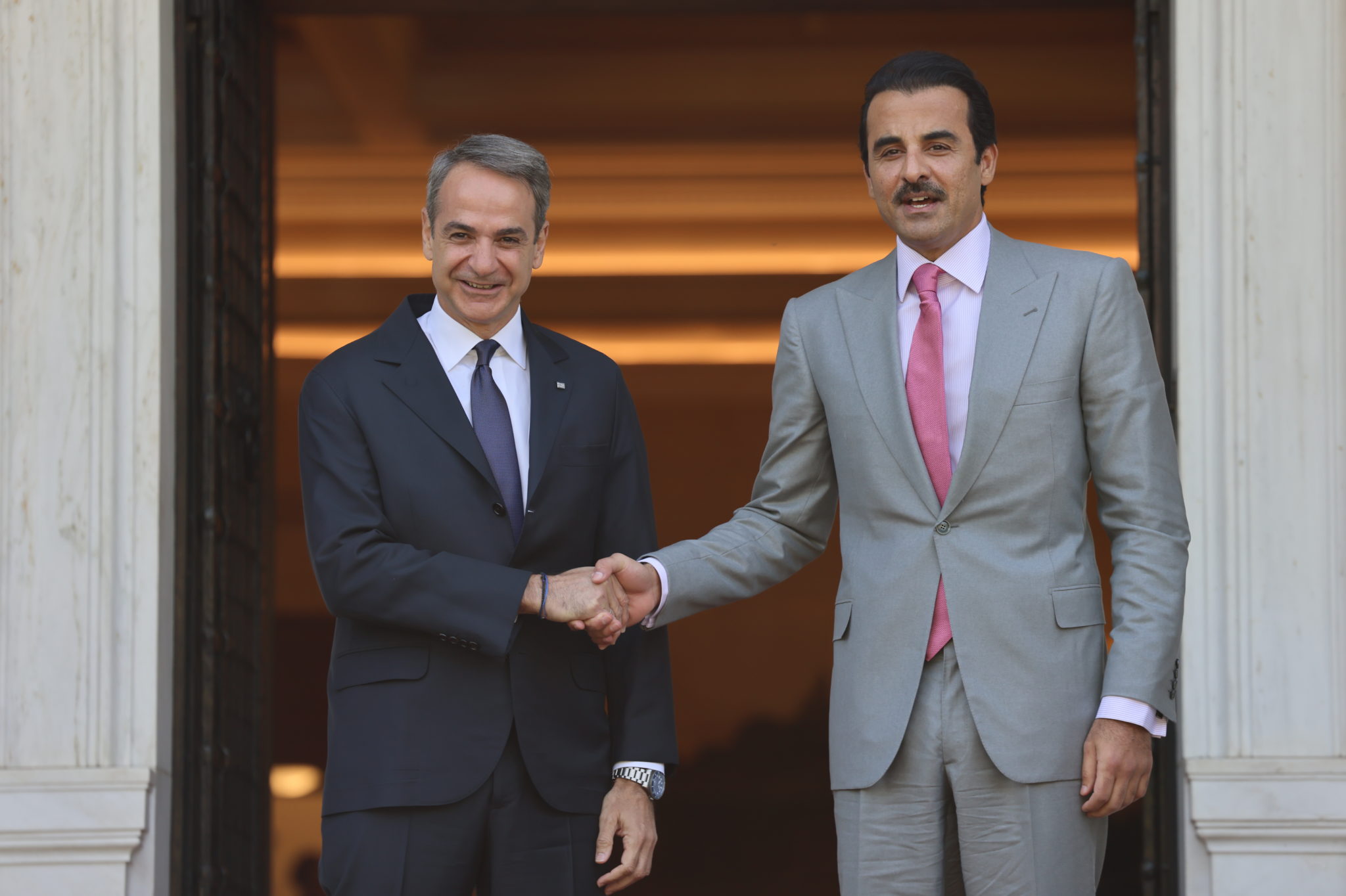 ΣΥΝΑΝΤΗΣΗ ΤΟΥ ΠΡΩΘΥΠΟΥΡΓΟΥ ΚΥΡΙΑΚΟΥ ΜΗΤΣΟΤΑΚΗ ΜΕ ΤΟΝ ΕΜΙΡΗ ΤΟΥ ΚΑΤΑΡ ΣΕΙΧΗ TAMIM BIN HAMAD AL THANI