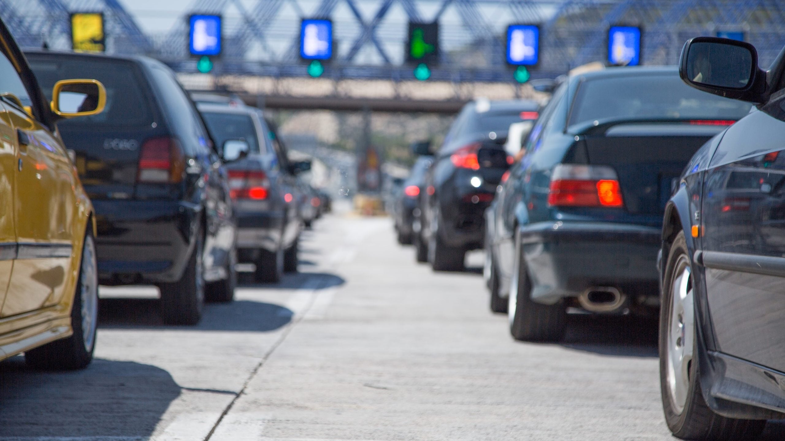 Πάσχα 2026: «Φωτιά» το κόστος μετακίνησης για τους εκδρομείς – Πάνω από 33% οι αυξήσεις στα καύσιμα, άνοδος και στα εισιτήρια των ΚΤΕΛ